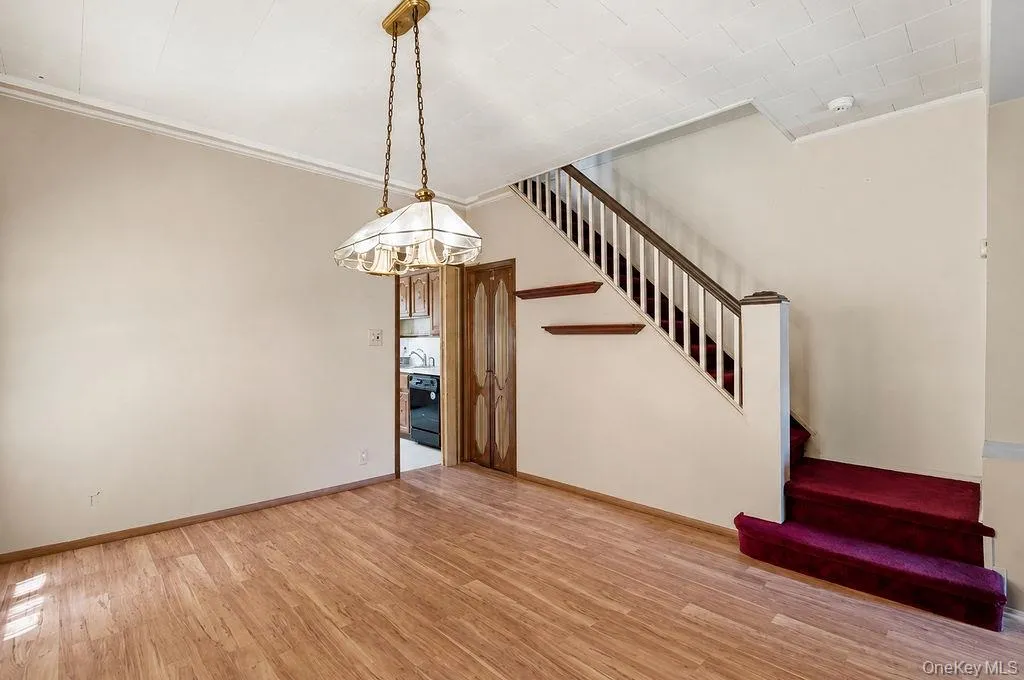 133-22 85th Street, New York, NY, 3 Bedrooms Bedrooms, 6 Rooms Rooms,1 BathroomBathrooms,Residential,For Rent,85th,0,1011734 133-22 85th Street, New York, NY, 3 Bedrooms Bedrooms, 6 Rooms Rooms,1 BathroomBathrooms,Residential,For Rent,85th,0,1011734