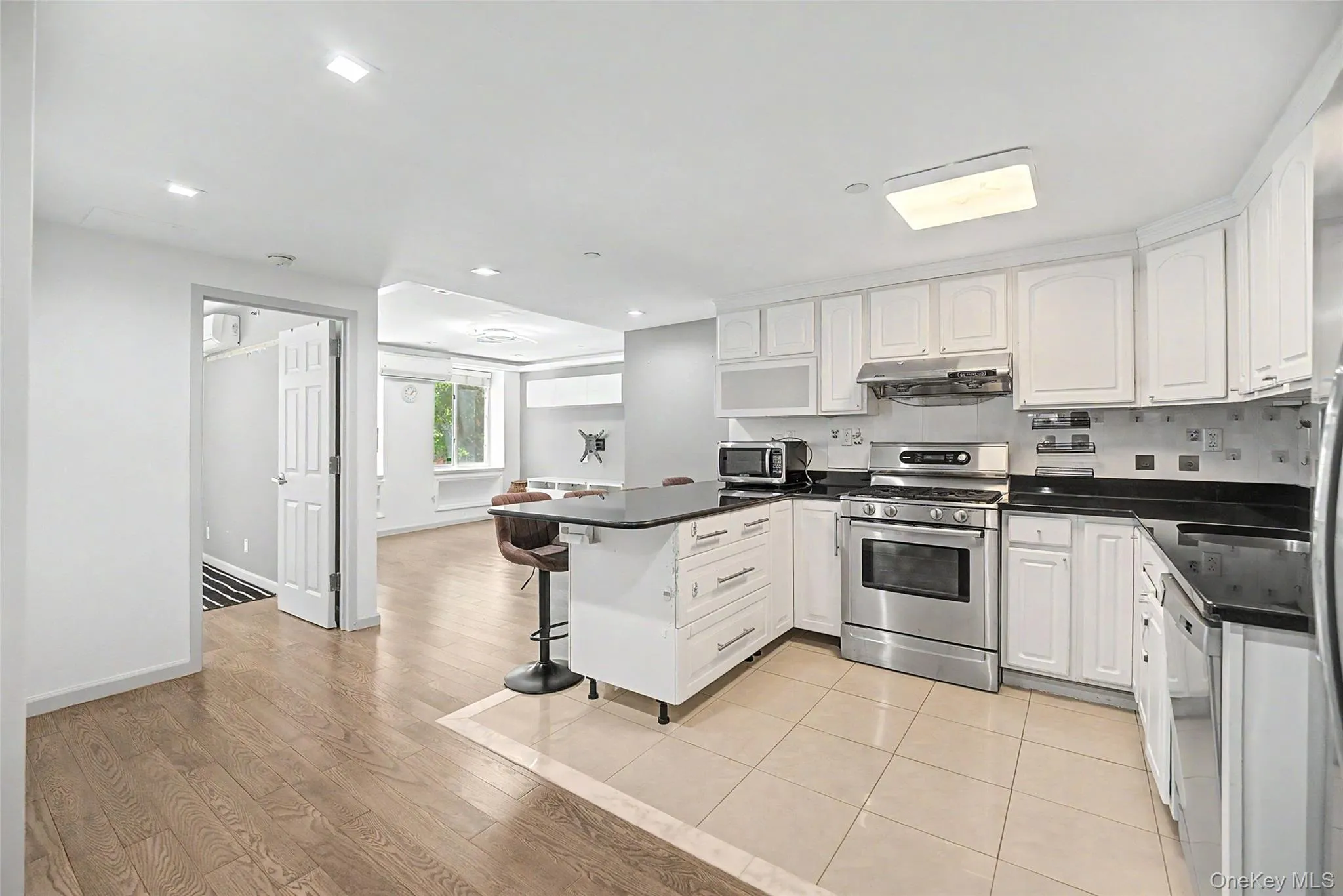 43-17 Union Street, New York, NY, 2 Bedrooms Bedrooms, 4 Rooms Rooms,2 BathroomsBathrooms,Residential,For Rent,Union,0,1011737 43-17 Union Street, New York, NY, 2 Bedrooms Bedrooms, 4 Rooms Rooms,2 BathroomsBathrooms,Residential,For Rent,Union,0,1011737