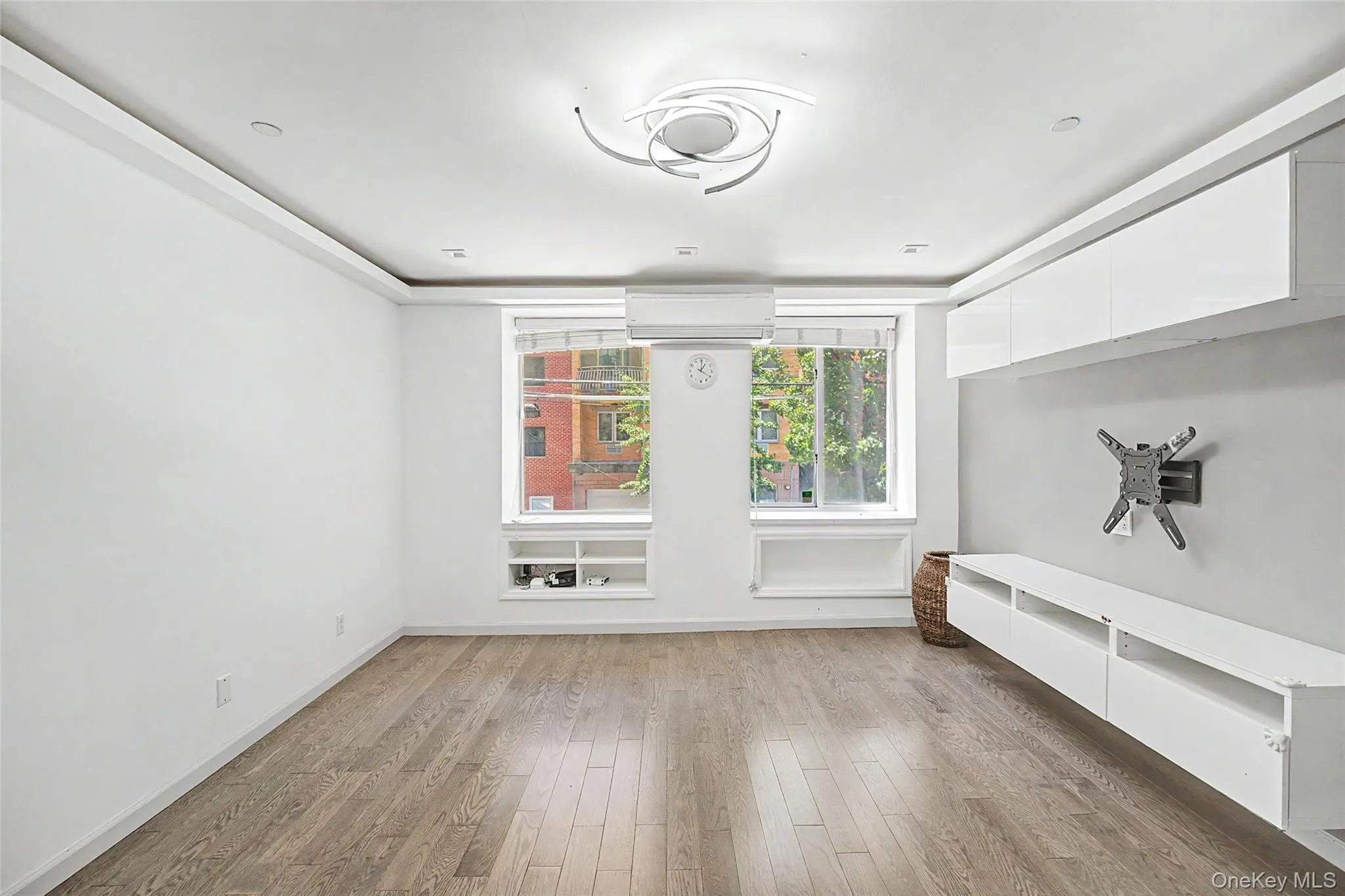 43-17 Union Street, New York, NY, 2 Bedrooms Bedrooms, 4 Rooms Rooms,2 BathroomsBathrooms,Residential,For Rent,Union,0,1011737 43-17 Union Street, New York, NY, 2 Bedrooms Bedrooms, 4 Rooms Rooms,2 BathroomsBathrooms,Residential,For Rent,Union,0,1011737