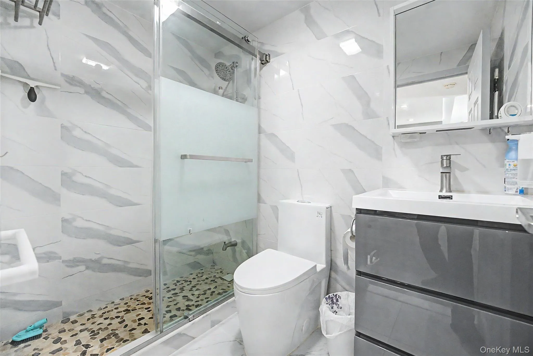 43-17 Union Street, New York, NY, 2 Bedrooms Bedrooms, 4 Rooms Rooms,2 BathroomsBathrooms,Residential,For Rent,Union,0,1011737 43-17 Union Street, New York, NY, 2 Bedrooms Bedrooms, 4 Rooms Rooms,2 BathroomsBathrooms,Residential,For Rent,Union,0,1011737
