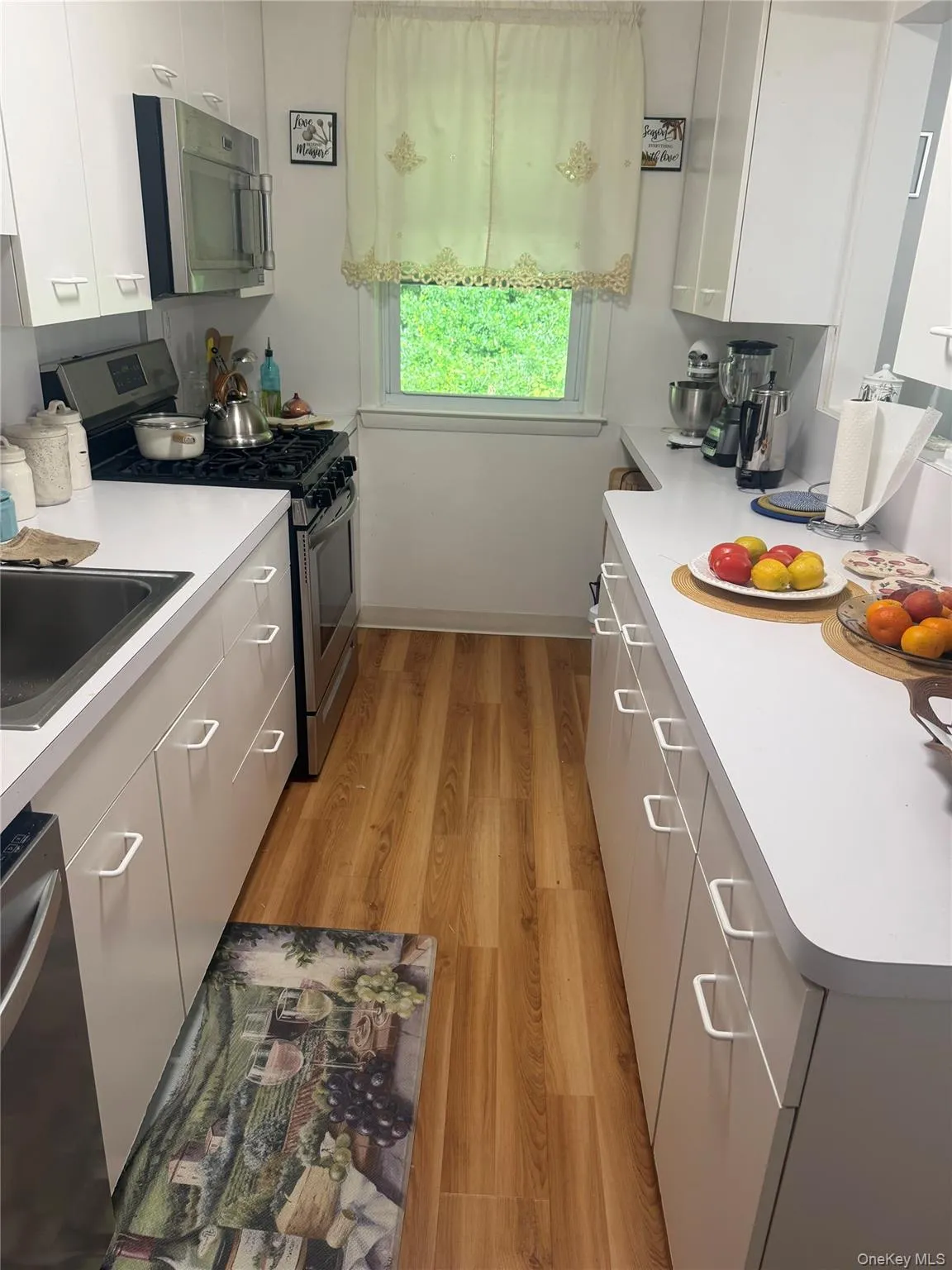 27 Avon Circle, Rye Town, NY, 2 Bedrooms Bedrooms, 5 Rooms Rooms,1 BathroomBathrooms,Residential,For Rent,Avon,0,1011738 27 Avon Circle, Rye Town, NY, 2 Bedrooms Bedrooms, 5 Rooms Rooms,1 BathroomBathrooms,Residential,For Rent,Avon,0,1011738