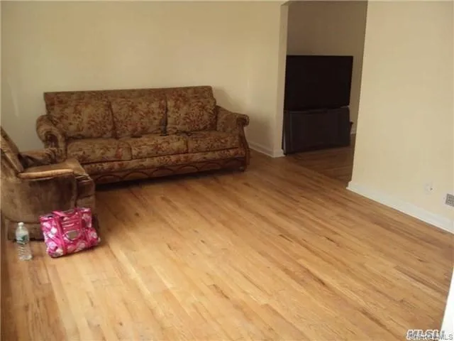 1034 Tulsa Street, Hempstead, NY, 5 Bedrooms Bedrooms, 8 Rooms Rooms,1 BathroomBathrooms,Residential,For Rent,Tulsa,0,KEY1011745 1034 Tulsa Street, Hempstead, NY, 5 Bedrooms Bedrooms, 8 Rooms Rooms,1 BathroomBathrooms,Residential,For Rent,Tulsa,0,KEY1011745