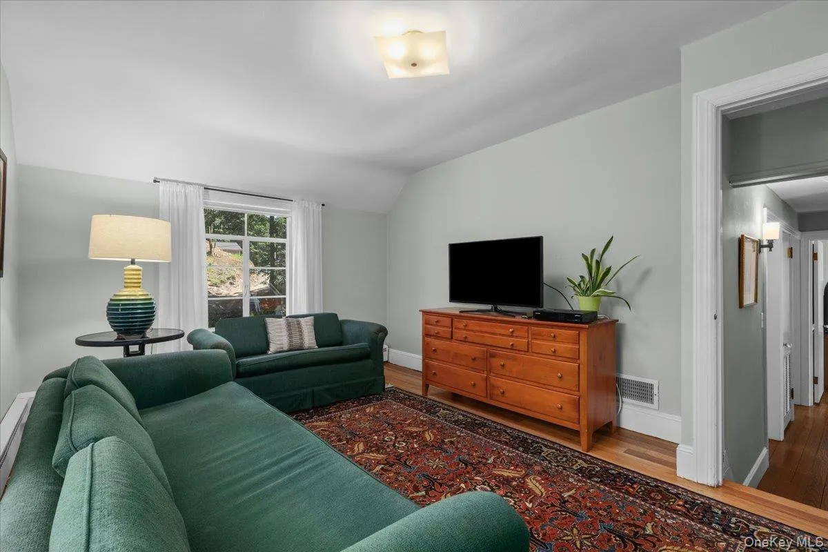 51 Laurel Drive, Mount Kisco, NY, 3 Bedrooms Bedrooms, 10 Rooms Rooms,2 BathroomsBathrooms,Residential,For Rent,Laurel,0,1011748 51 Laurel Drive, Mount Kisco, NY, 3 Bedrooms Bedrooms, 10 Rooms Rooms,2 BathroomsBathrooms,Residential,For Rent,Laurel,0,1011748