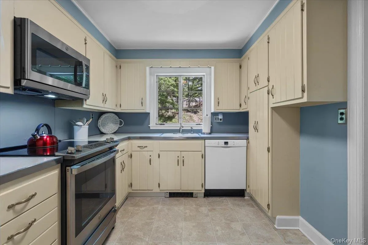 51 Laurel Drive, Mount Kisco, NY, 3 Bedrooms Bedrooms, 10 Rooms Rooms,2 BathroomsBathrooms,Residential,For Rent,Laurel,0,1011748 51 Laurel Drive, Mount Kisco, NY, 3 Bedrooms Bedrooms, 10 Rooms Rooms,2 BathroomsBathrooms,Residential,For Rent,Laurel,0,1011748