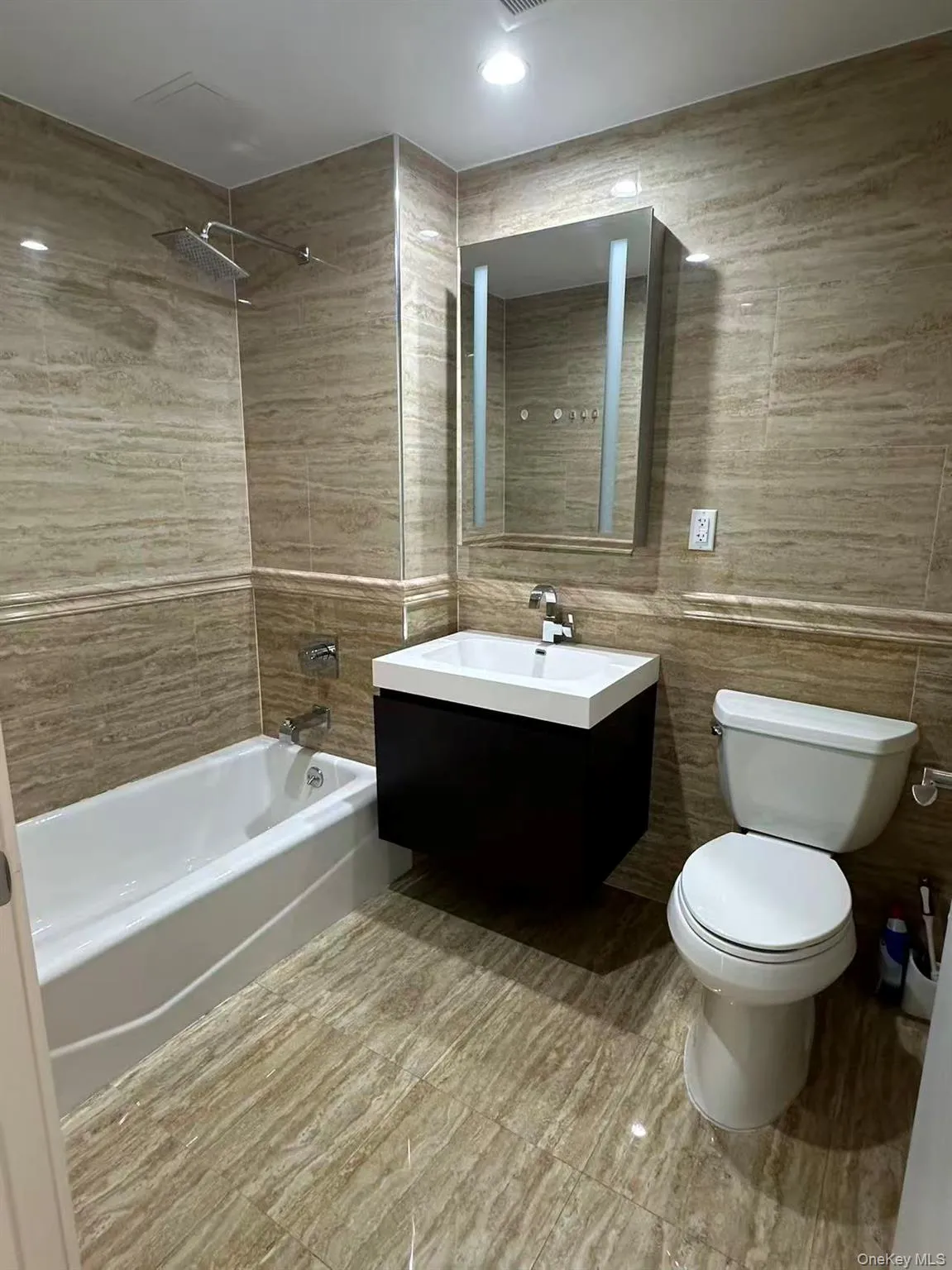 14238 37th Avenue, New York, NY, 1 Bedroom Bedrooms, 3 Rooms Rooms,1 BathroomBathrooms,Residential,For Rent,37th,0,1011749 14238 37th Avenue, New York, NY, 1 Bedroom Bedrooms, 3 Rooms Rooms,1 BathroomBathrooms,Residential,For Rent,37th,0,1011749