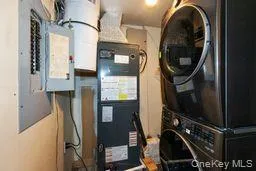 100 cuttermill Road, North Hempstead, NY, 2 Bedrooms Bedrooms, 5 Rooms Rooms,2 BathroomsBathrooms,Residential Lease,For Rent,cuttermill,0,1011751 100 cuttermill Road, North Hempstead, NY, 2 Bedrooms Bedrooms, 5 Rooms Rooms,2 BathroomsBathrooms,Residential Lease,For Rent,cuttermill,0,1011751