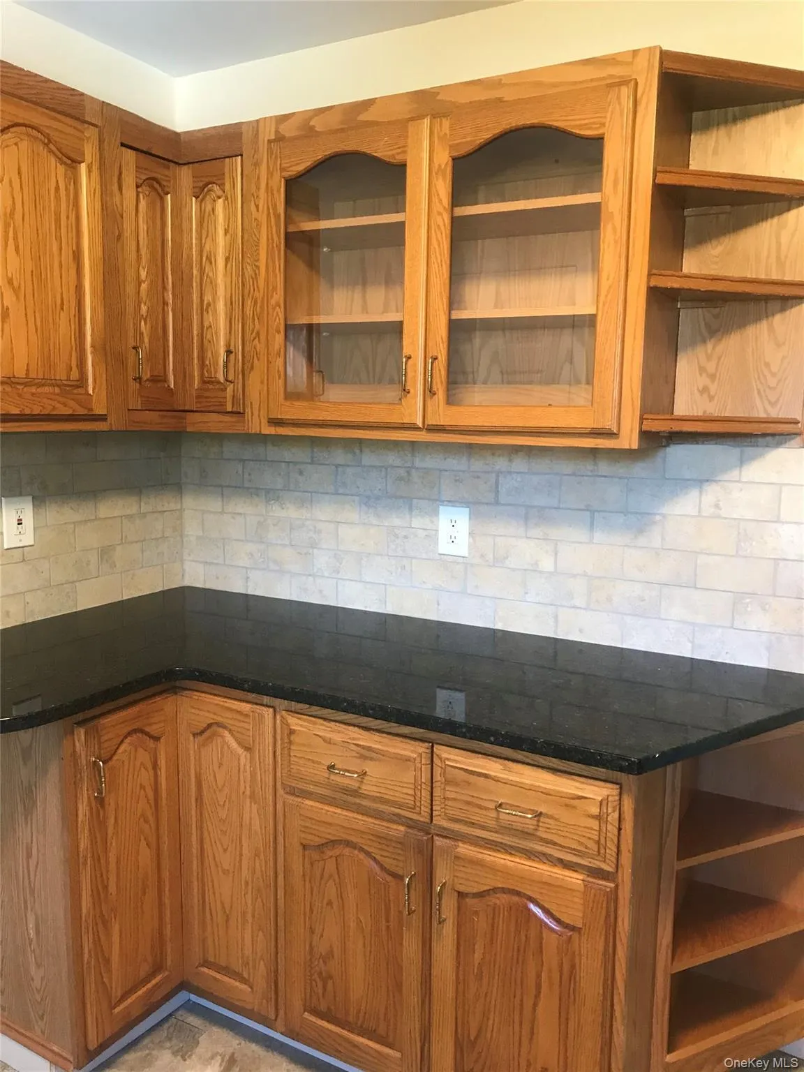 8 Locust Street, Oyster Bay, NY, 3 Bedrooms Bedrooms, 4 Rooms Rooms,1 BathroomBathrooms,Residential Lease,For Rent,Locust,0,1011753 8 Locust Street, Oyster Bay, NY, 3 Bedrooms Bedrooms, 4 Rooms Rooms,1 BathroomBathrooms,Residential Lease,For Rent,Locust,0,1011753