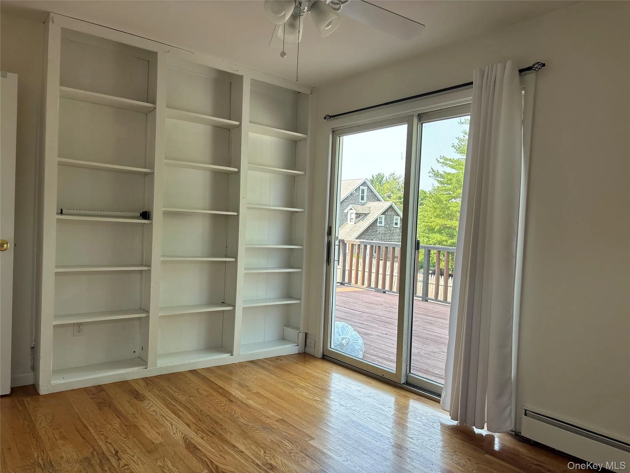 8 Locust Street, Oyster Bay, NY, 4 Bedrooms Bedrooms, 7 Rooms Rooms,2 BathroomsBathrooms,Residential Lease,For Rent,Locust,0,1011753 8 Locust Street, Oyster Bay, NY, 4 Bedrooms Bedrooms, 7 Rooms Rooms,2 BathroomsBathrooms,Residential Lease,For Rent,Locust,0,1011753