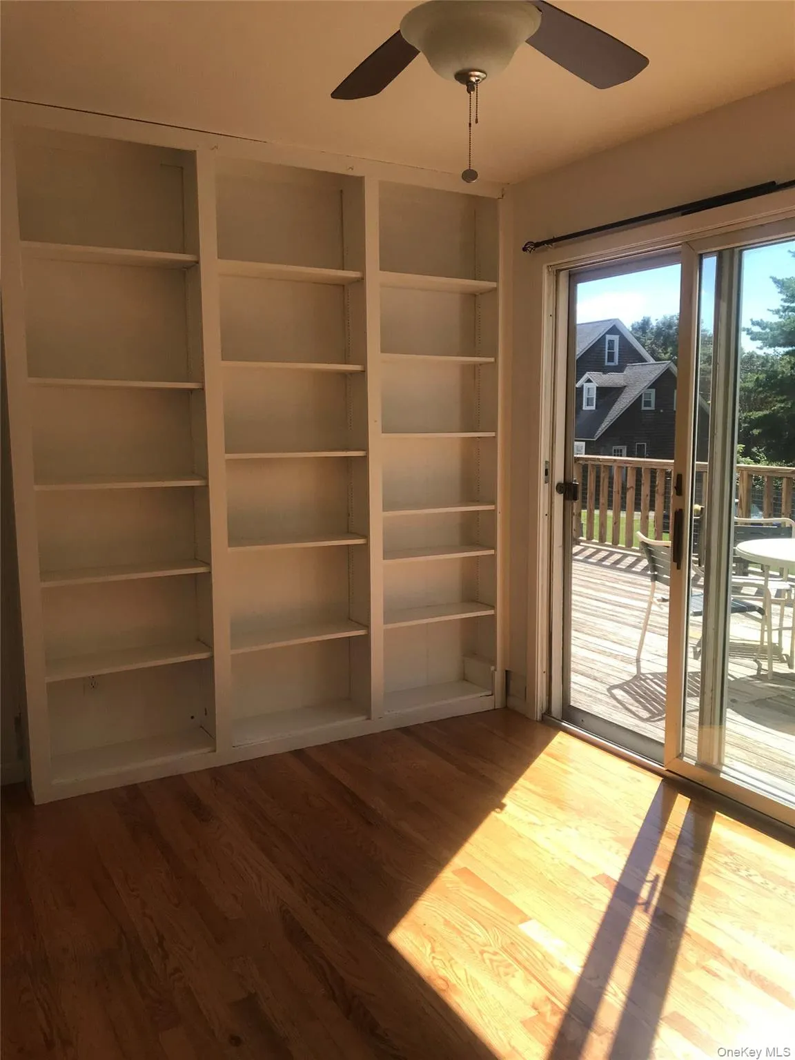 8 Locust Street, Oyster Bay, NY, 3 Bedrooms Bedrooms, 4 Rooms Rooms,1 BathroomBathrooms,Residential Lease,For Rent,Locust,0,1011753 8 Locust Street, Oyster Bay, NY, 3 Bedrooms Bedrooms, 4 Rooms Rooms,1 BathroomBathrooms,Residential Lease,For Rent,Locust,0,1011753