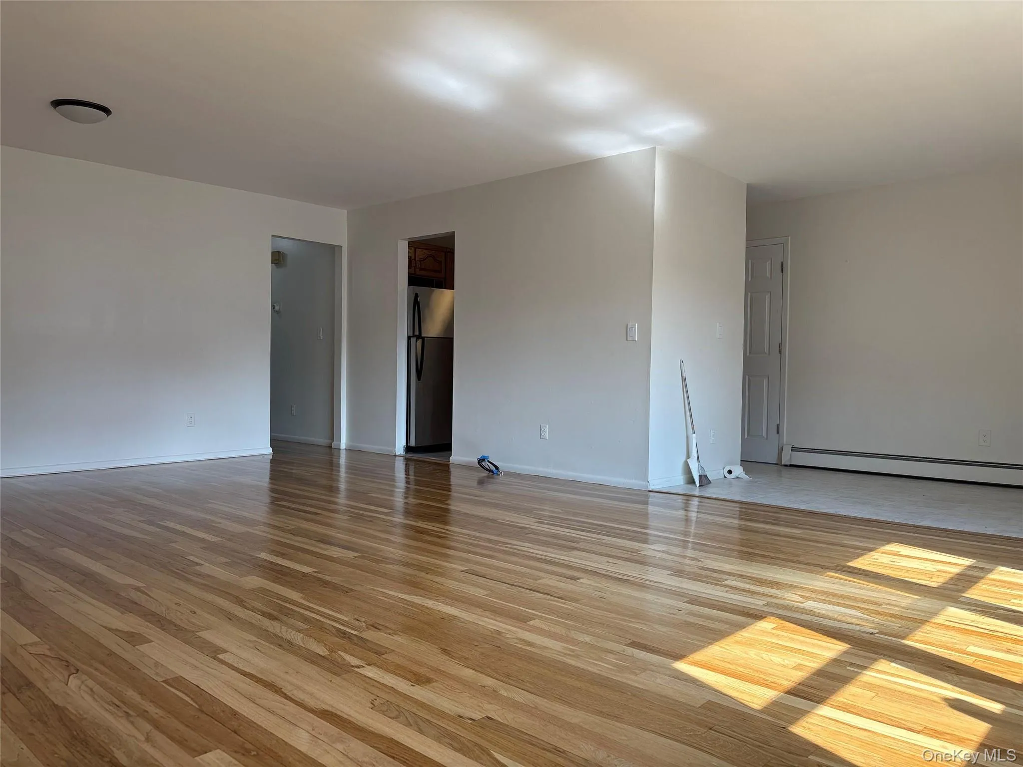 8 Locust Street, Oyster Bay, NY, 4 Bedrooms Bedrooms, 7 Rooms Rooms,2 BathroomsBathrooms,Residential Lease,For Rent,Locust,0,1011753 8 Locust Street, Oyster Bay, NY, 4 Bedrooms Bedrooms, 7 Rooms Rooms,2 BathroomsBathrooms,Residential Lease,For Rent,Locust,0,1011753
