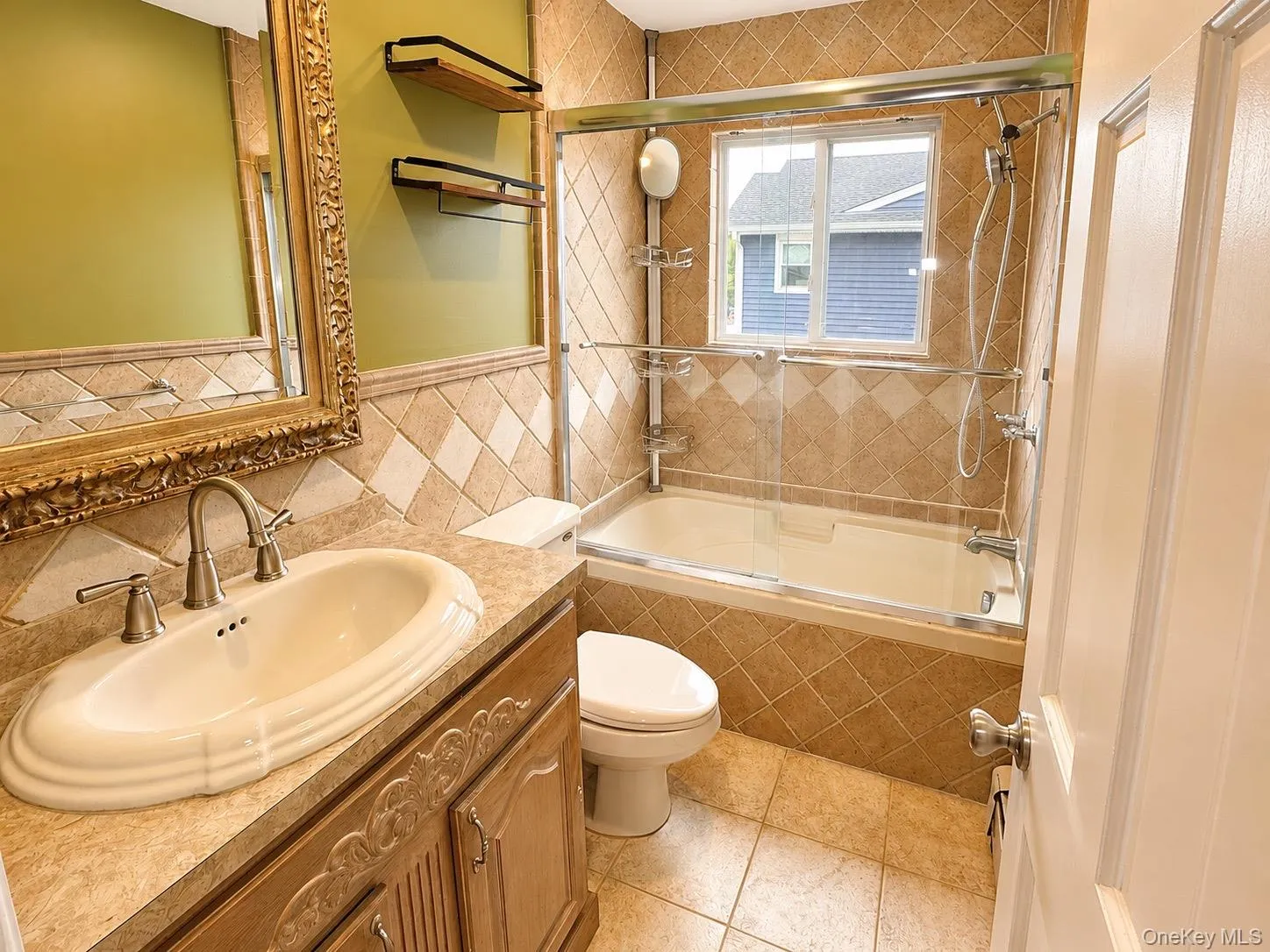 110 Blue Point Road, Islip, NY, 4 Bedrooms Bedrooms, 6 Rooms Rooms,2 BathroomsBathrooms,Residential,For Rent,Blue Point,0,1011754 110 Blue Point Road, Islip, NY, 4 Bedrooms Bedrooms, 6 Rooms Rooms,2 BathroomsBathrooms,Residential,For Rent,Blue Point,0,1011754