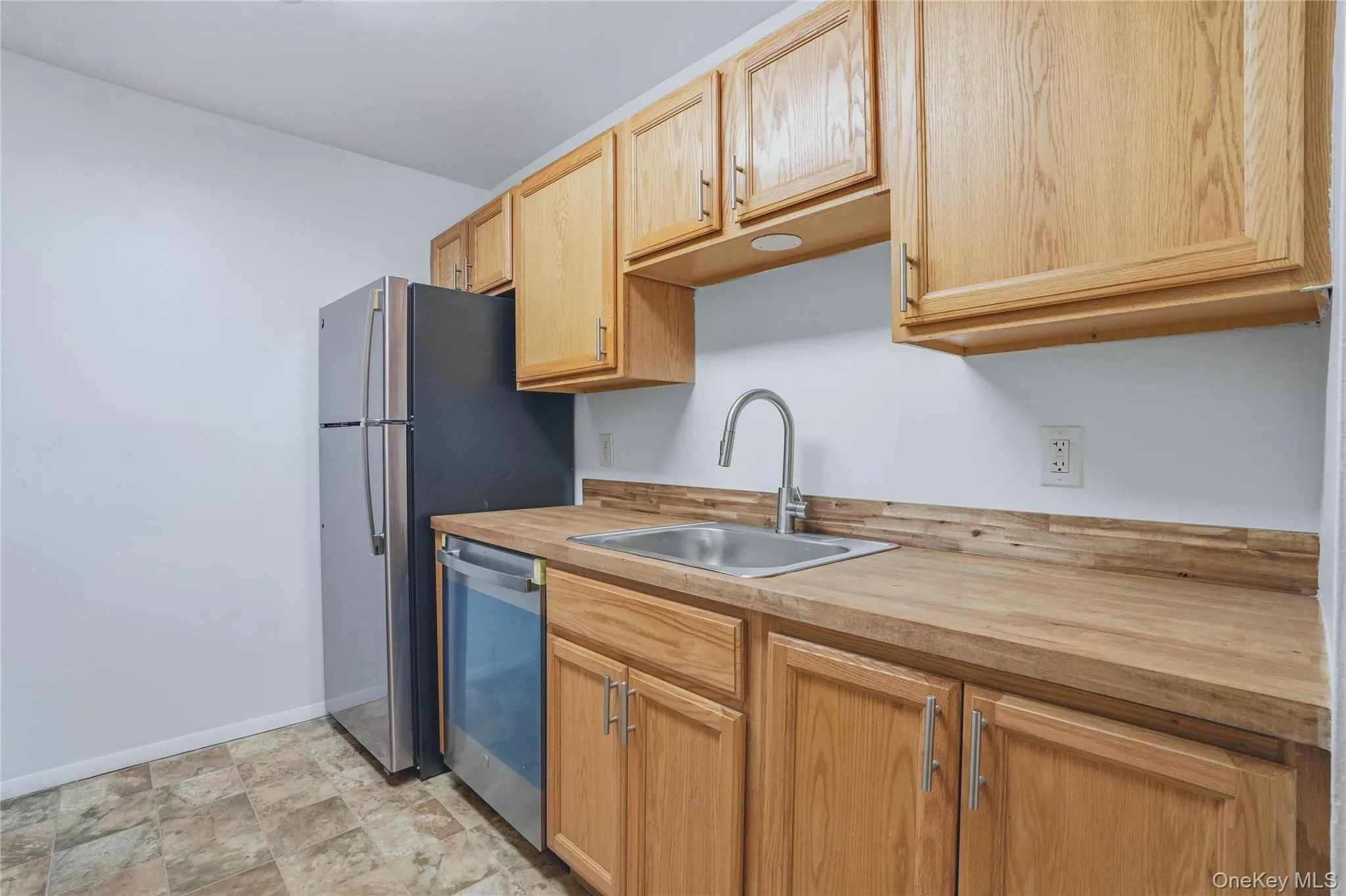 19 White Gate Road, Wappinger, NY, 1 Bedroom Bedrooms, 1 Room Rooms,1 BathroomBathrooms,Residential,For Rent,White Gate,0,1011757 19 White Gate Road, Wappinger, NY, 1 Bedroom Bedrooms, 1 Room Rooms,1 BathroomBathrooms,Residential,For Rent,White Gate,0,1011757