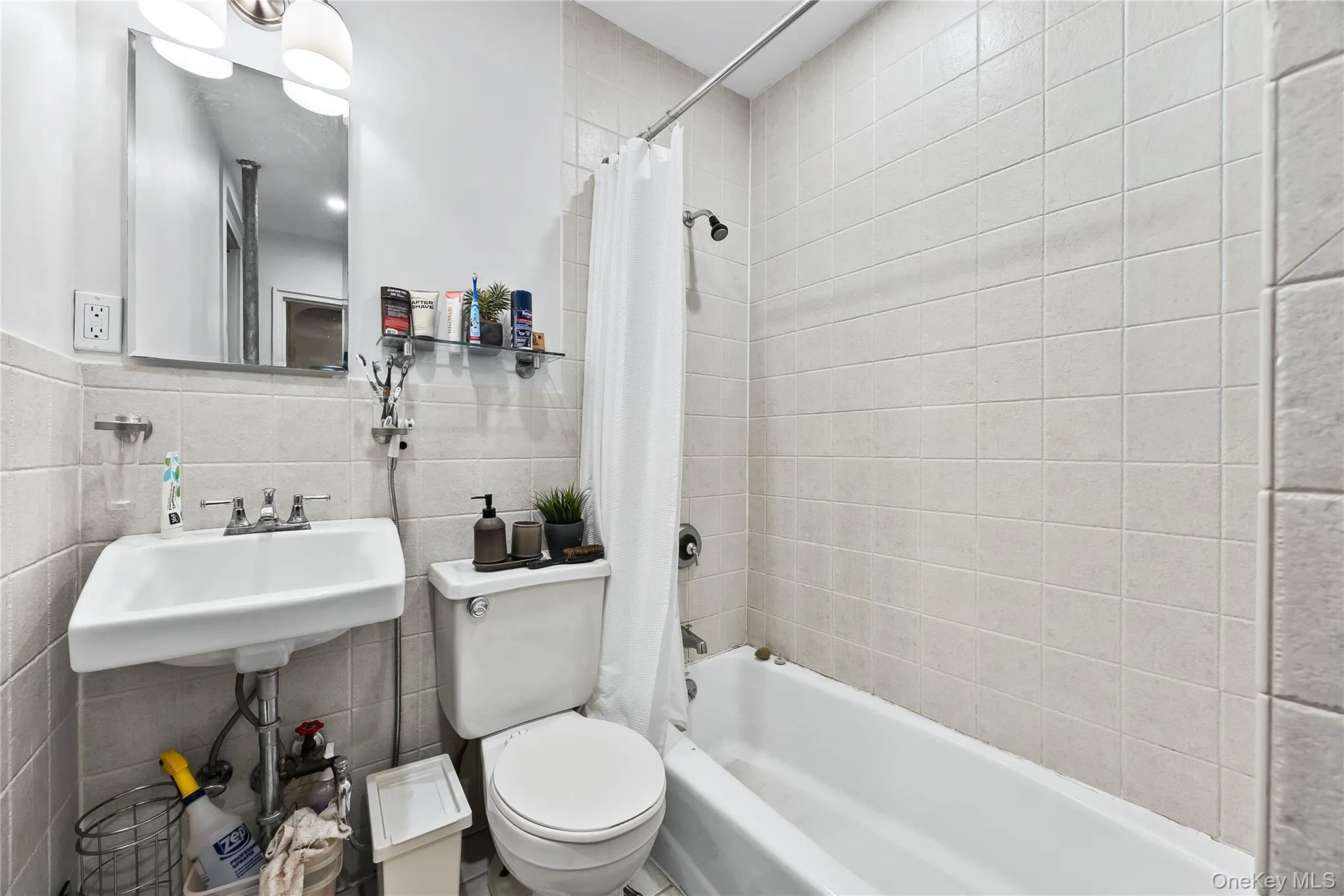 228 17th Street, New York, NY, 1 Bedroom Bedrooms, 3 Rooms Rooms,1 BathroomBathrooms,Residential,For Rent,17th,0,1011758 228 17th Street, New York, NY, 1 Bedroom Bedrooms, 3 Rooms Rooms,1 BathroomBathrooms,Residential,For Rent,17th,0,1011758
