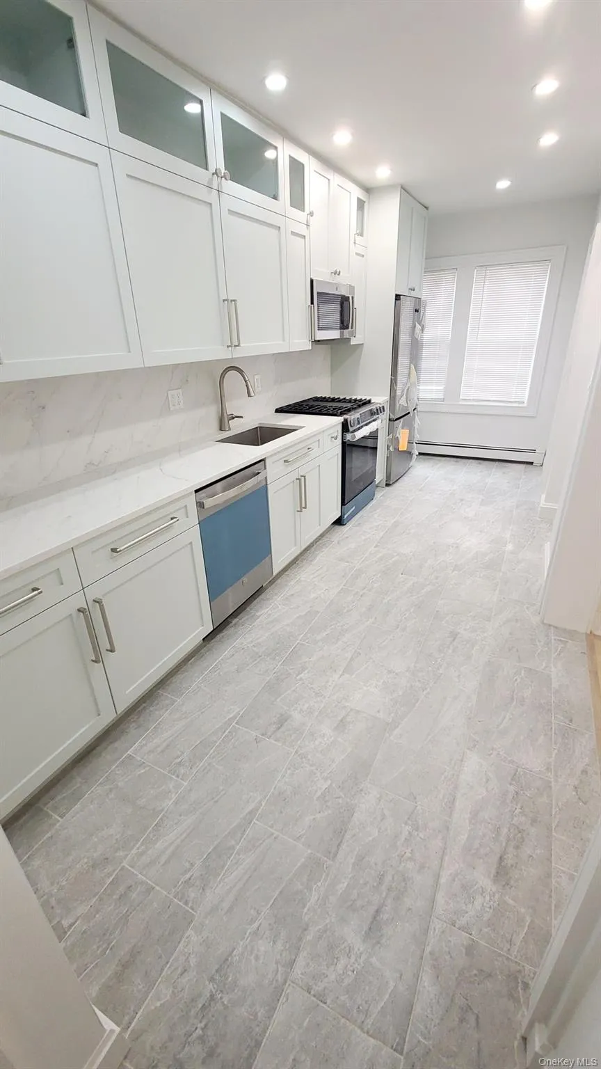 85-40 68th Avenue, New York, NY, 3 Bedrooms Bedrooms, 5 Rooms Rooms,2 BathroomsBathrooms,Residential Lease,For Rent,68th,0,1011759 85-40 68th Avenue, New York, NY, 3 Bedrooms Bedrooms, 5 Rooms Rooms,2 BathroomsBathrooms,Residential Lease,For Rent,68th,0,1011759