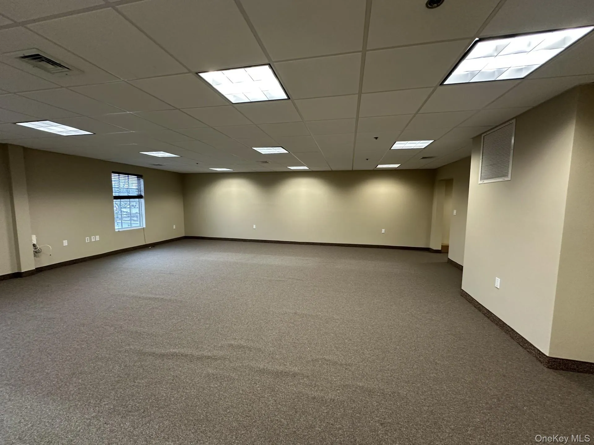 234 West Jericho Turnpike, Huntington, NY, ,Commercial Lease,For Rent,Turnpike,0,1011760 234 West Jericho Turnpike, Huntington, NY, ,Commercial Lease,For Rent,Turnpike,0,1011760