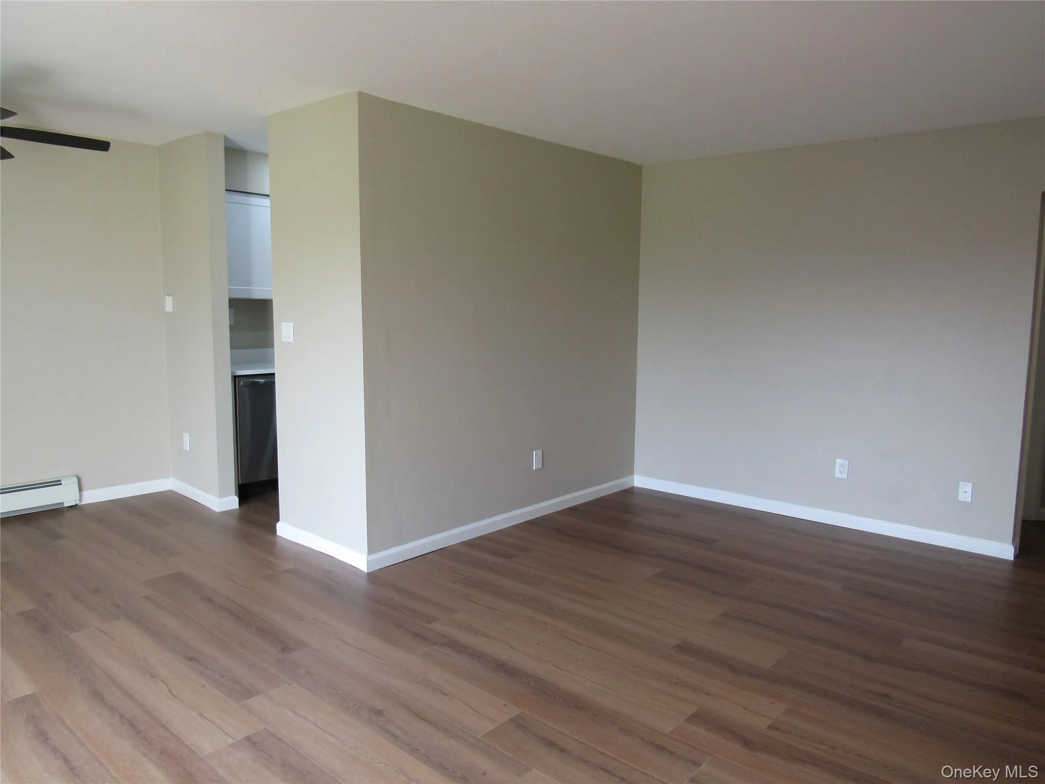 2 Fortune Road, Middletown, NY, 1 Bedroom Bedrooms, 3 Rooms Rooms,1 BathroomBathrooms,Residential Lease,For Rent,Fortune,0,1011761 2 Fortune Road, Middletown, NY, 1 Bedroom Bedrooms, 3 Rooms Rooms,1 BathroomBathrooms,Residential Lease,For Rent,Fortune,0,1011761