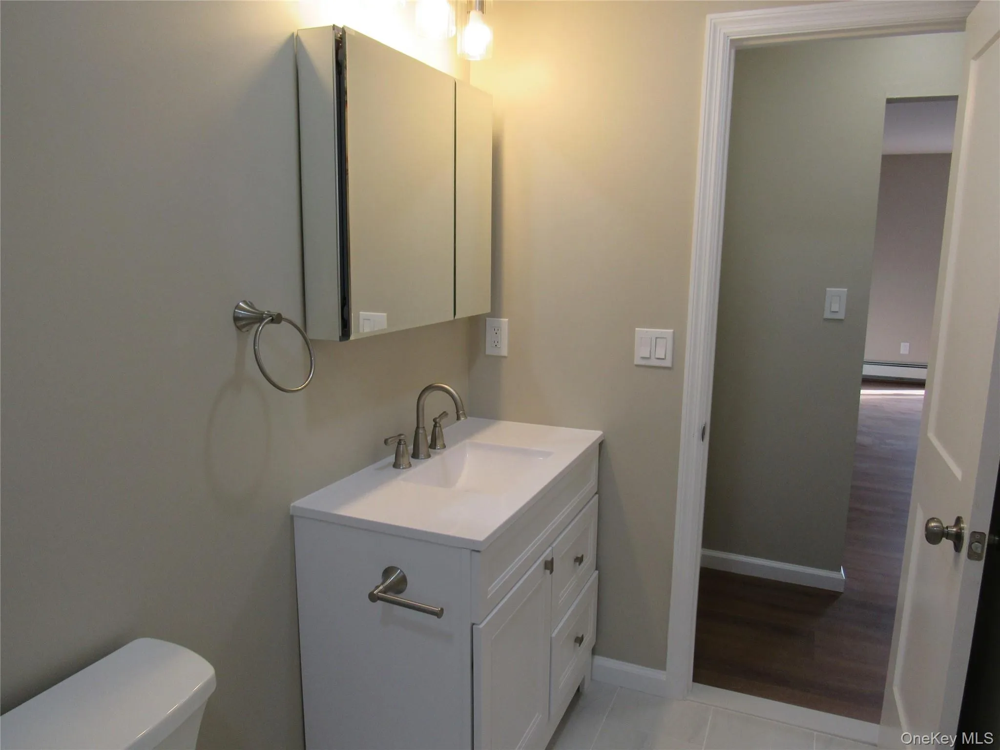 2 Fortune Road, Middletown, NY, 1 Bedroom Bedrooms, 3 Rooms Rooms,1 BathroomBathrooms,Residential Lease,For Rent,Fortune,0,1011761 2 Fortune Road, Middletown, NY, 1 Bedroom Bedrooms, 3 Rooms Rooms,1 BathroomBathrooms,Residential Lease,For Rent,Fortune,0,1011761