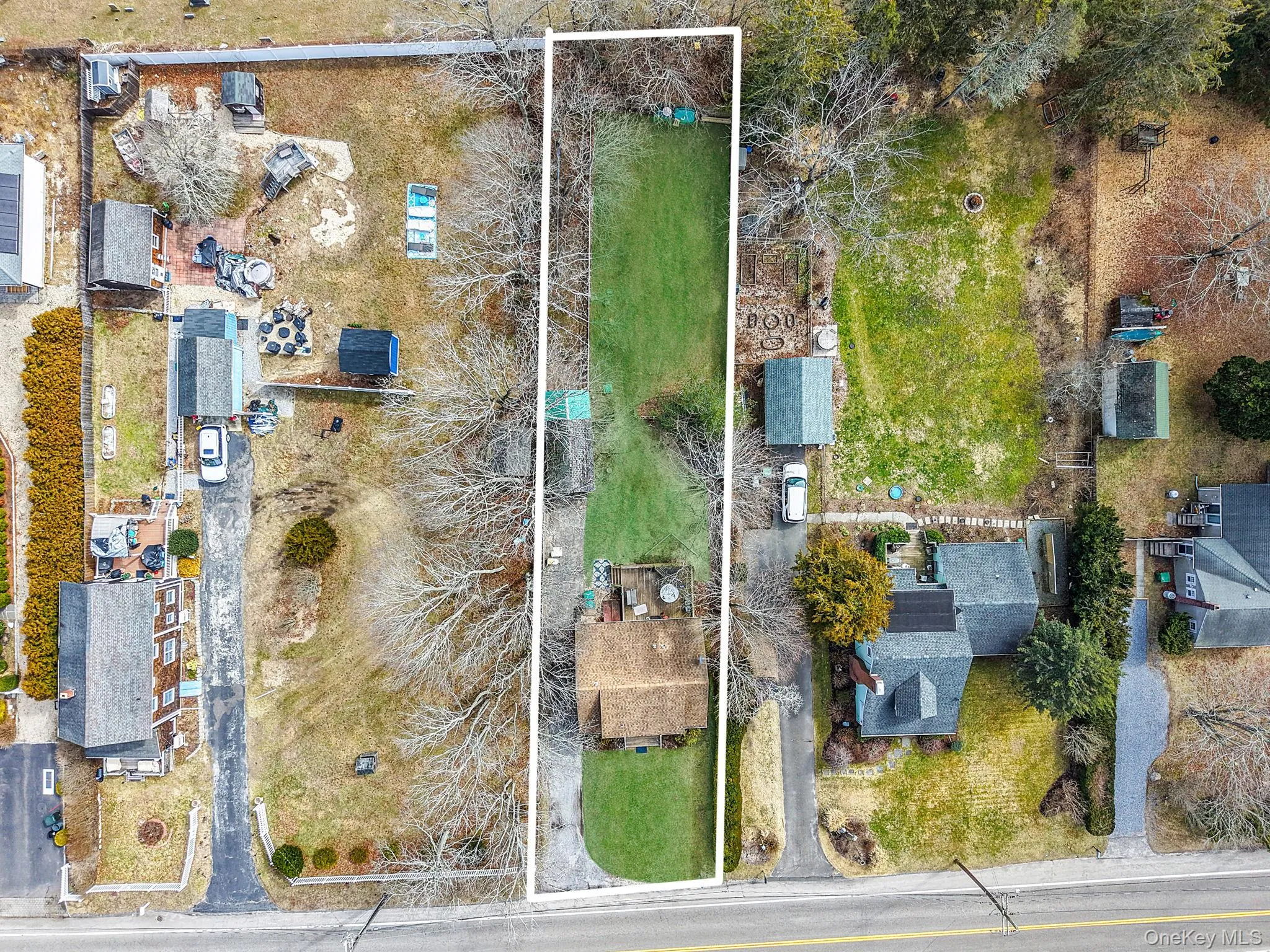 14 Tuttle Avenue, Southampton, NY, 3 Bedrooms Bedrooms, 7 Rooms Rooms,1 BathroomBathrooms,Residential,For Rent,Tuttle,0,1011763 14 Tuttle Avenue, Southampton, NY, 3 Bedrooms Bedrooms, 7 Rooms Rooms,1 BathroomBathrooms,Residential,For Rent,Tuttle,0,1011763