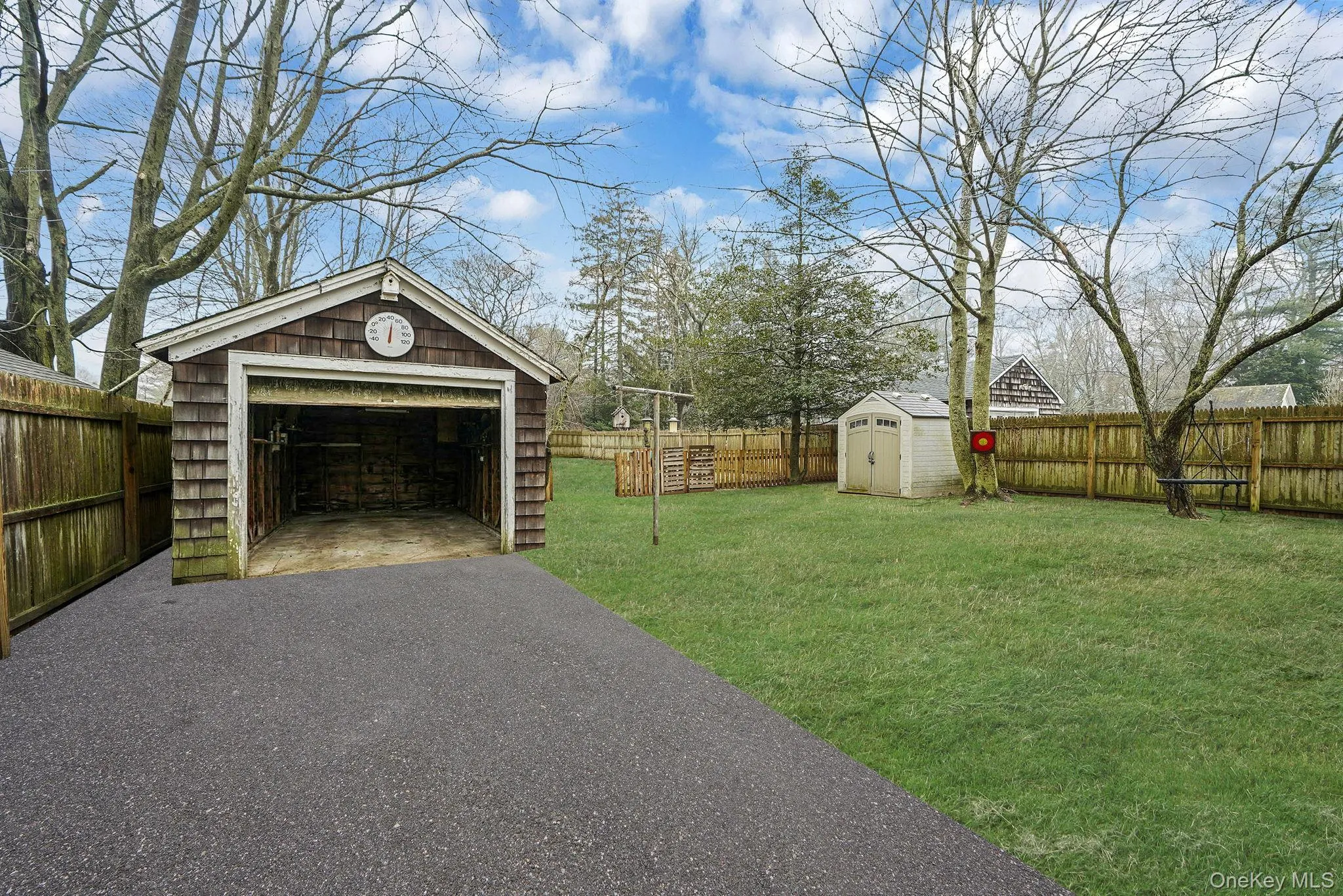 14 Tuttle Avenue, Southampton, NY, 3 Bedrooms Bedrooms, 7 Rooms Rooms,1 BathroomBathrooms,Residential,For Rent,Tuttle,0,1011763 14 Tuttle Avenue, Southampton, NY, 3 Bedrooms Bedrooms, 7 Rooms Rooms,1 BathroomBathrooms,Residential,For Rent,Tuttle,0,1011763