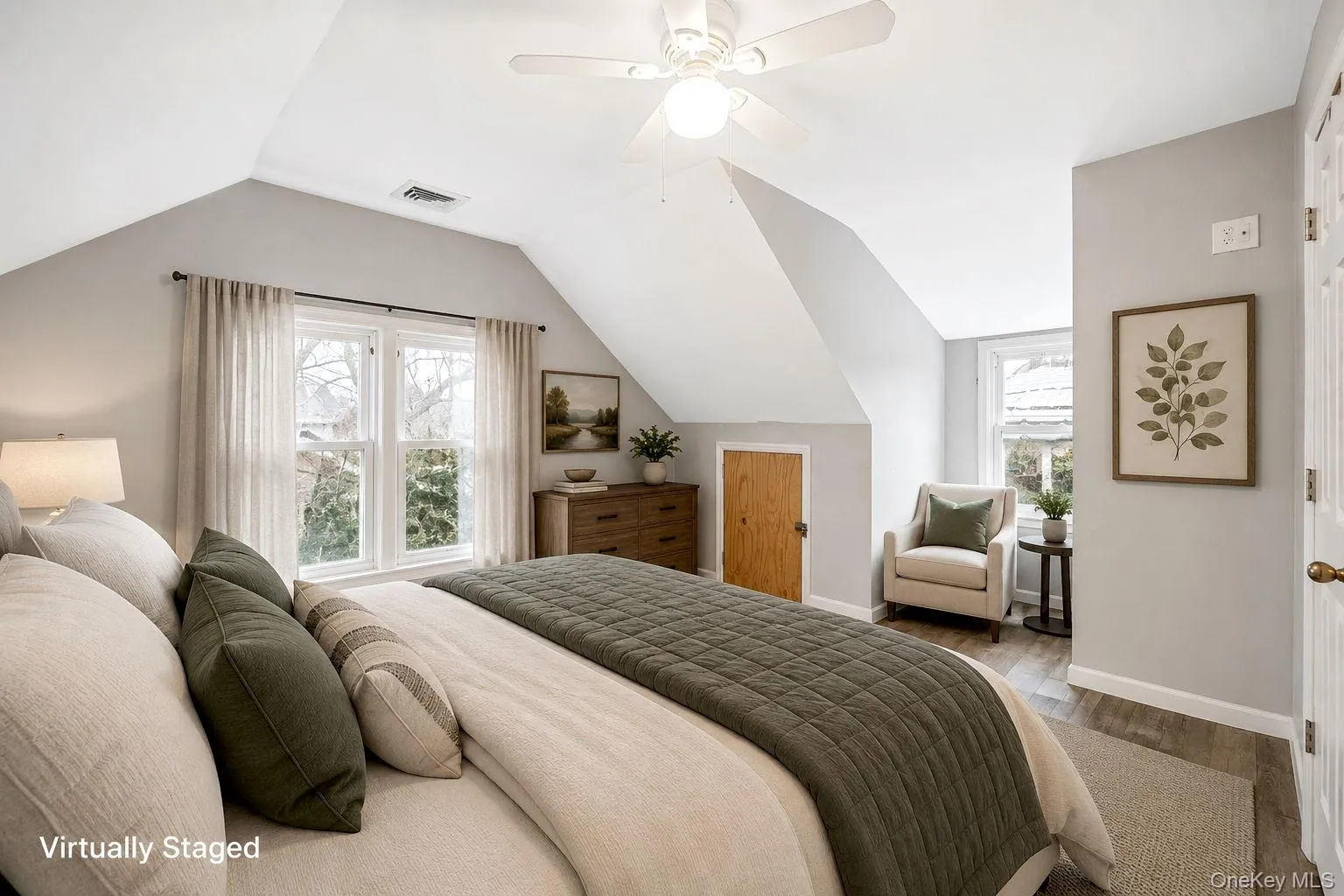 14 Tuttle Avenue, Southampton, NY, 3 Bedrooms Bedrooms, 7 Rooms Rooms,1 BathroomBathrooms,Residential,For Rent,Tuttle,0,1011763 14 Tuttle Avenue, Southampton, NY, 3 Bedrooms Bedrooms, 7 Rooms Rooms,1 BathroomBathrooms,Residential,For Rent,Tuttle,0,1011763