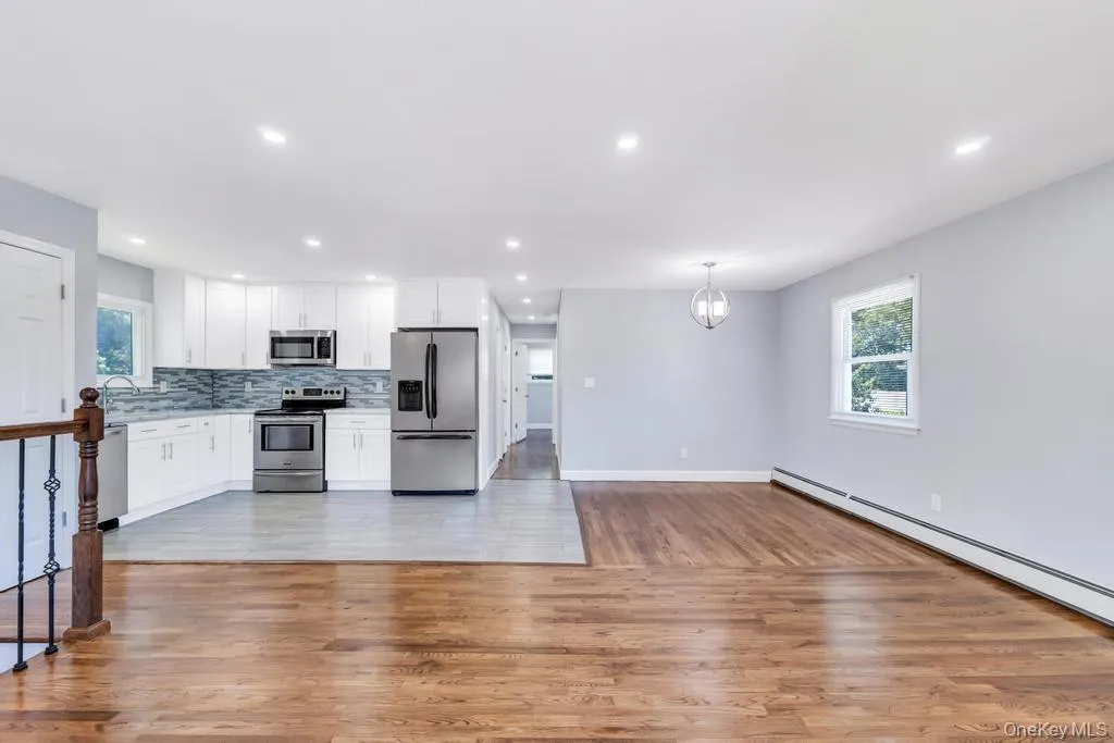 220 Adirondack Drive, Brookhaven, NY, 6 Bedrooms Bedrooms, 9 Rooms Rooms,2 BathroomsBathrooms,Residential,For Rent,Adirondack,0,1011767 220 Adirondack Drive, Brookhaven, NY, 6 Bedrooms Bedrooms, 9 Rooms Rooms,2 BathroomsBathrooms,Residential,For Rent,Adirondack,0,1011767