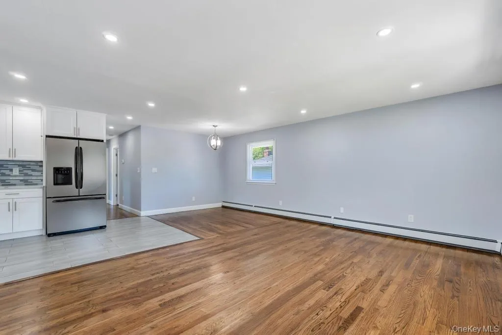 220 Adirondack Drive, Brookhaven, NY, 6 Bedrooms Bedrooms, 9 Rooms Rooms,2 BathroomsBathrooms,Residential,For Rent,Adirondack,0,1011767 220 Adirondack Drive, Brookhaven, NY, 6 Bedrooms Bedrooms, 9 Rooms Rooms,2 BathroomsBathrooms,Residential,For Rent,Adirondack,0,1011767