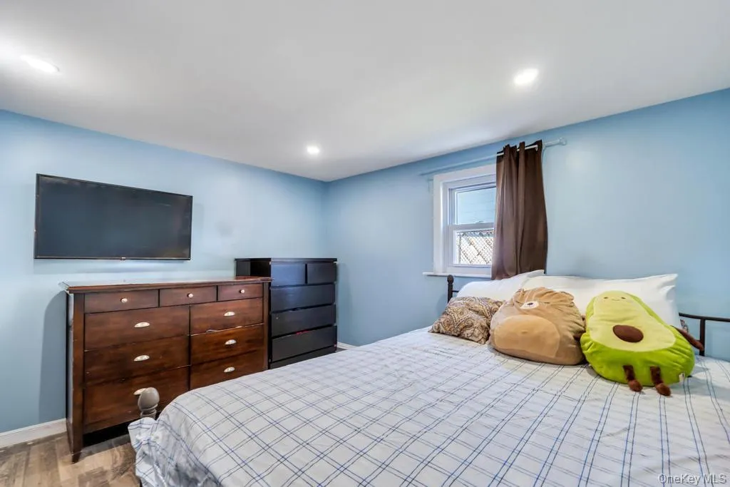 220 Adirondack Drive, Brookhaven, NY, 6 Bedrooms Bedrooms, 9 Rooms Rooms,2 BathroomsBathrooms,Residential,For Rent,Adirondack,0,1011767 220 Adirondack Drive, Brookhaven, NY, 6 Bedrooms Bedrooms, 9 Rooms Rooms,2 BathroomsBathrooms,Residential,For Rent,Adirondack,0,1011767