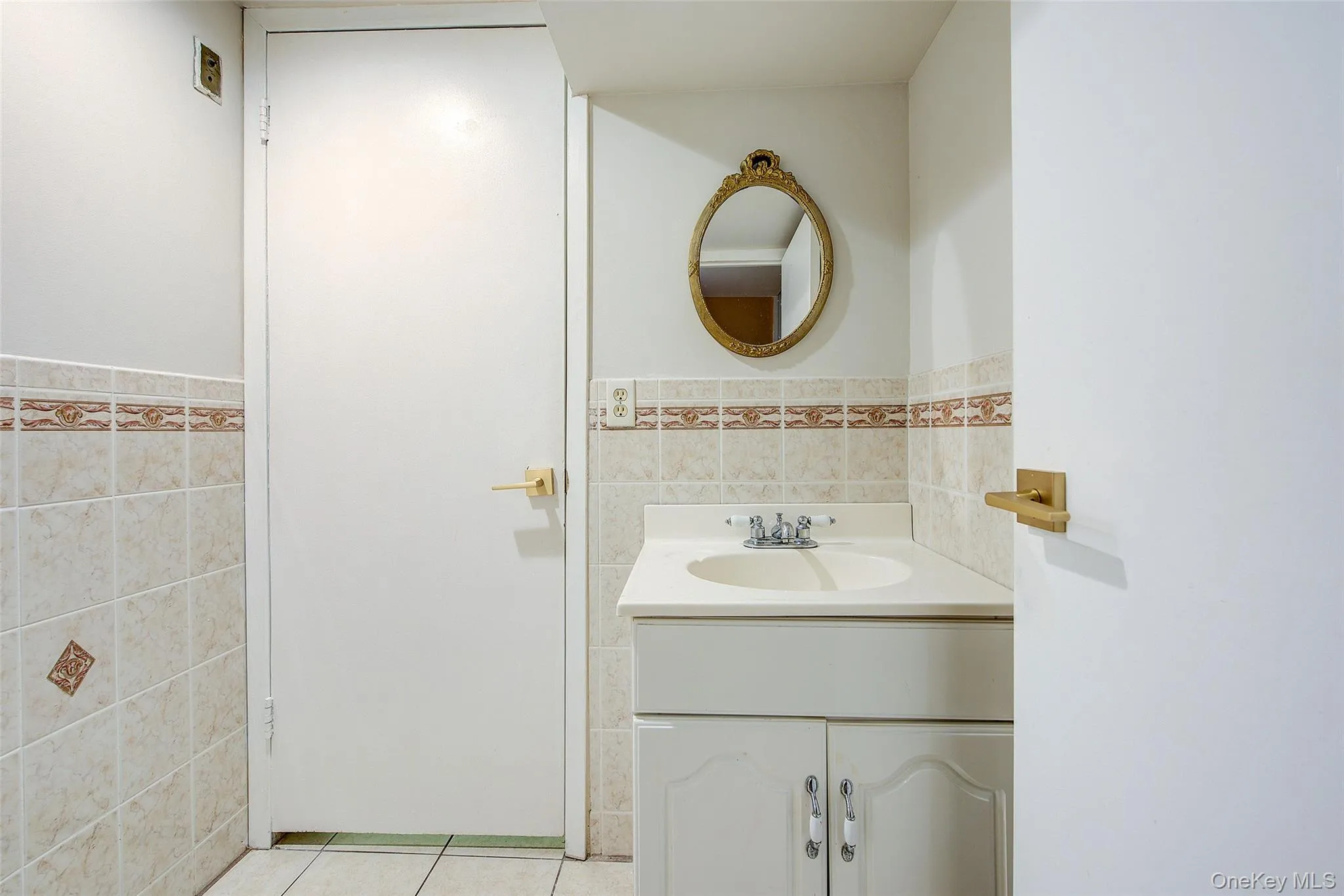 71-15 167th Street, New York, NY, 3 Bedrooms Bedrooms, 6 Rooms Rooms,3 BathroomsBathrooms,Residential,For Rent,167th,0,1011768 71-15 167th Street, New York, NY, 3 Bedrooms Bedrooms, 6 Rooms Rooms,3 BathroomsBathrooms,Residential,For Rent,167th,0,1011768