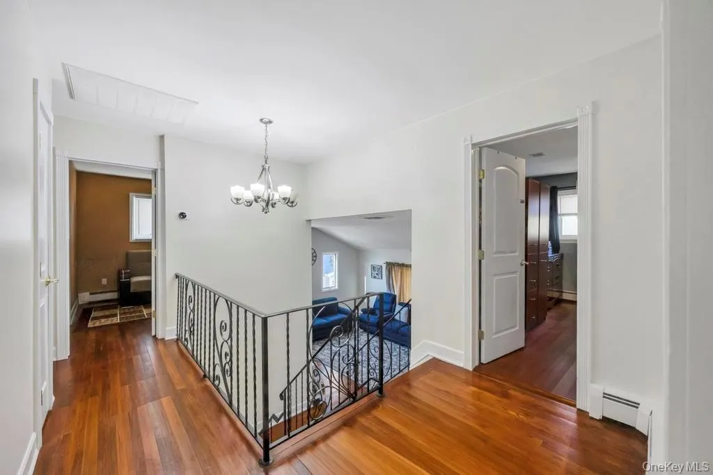 3 Avelaine Court, Babylon, NY, 5 Bedrooms Bedrooms, 8 Rooms Rooms,2 BathroomsBathrooms,Residential,For Rent,Avelaine,0,1011769 3 Avelaine Court, Babylon, NY, 5 Bedrooms Bedrooms, 8 Rooms Rooms,2 BathroomsBathrooms,Residential,For Rent,Avelaine,0,1011769