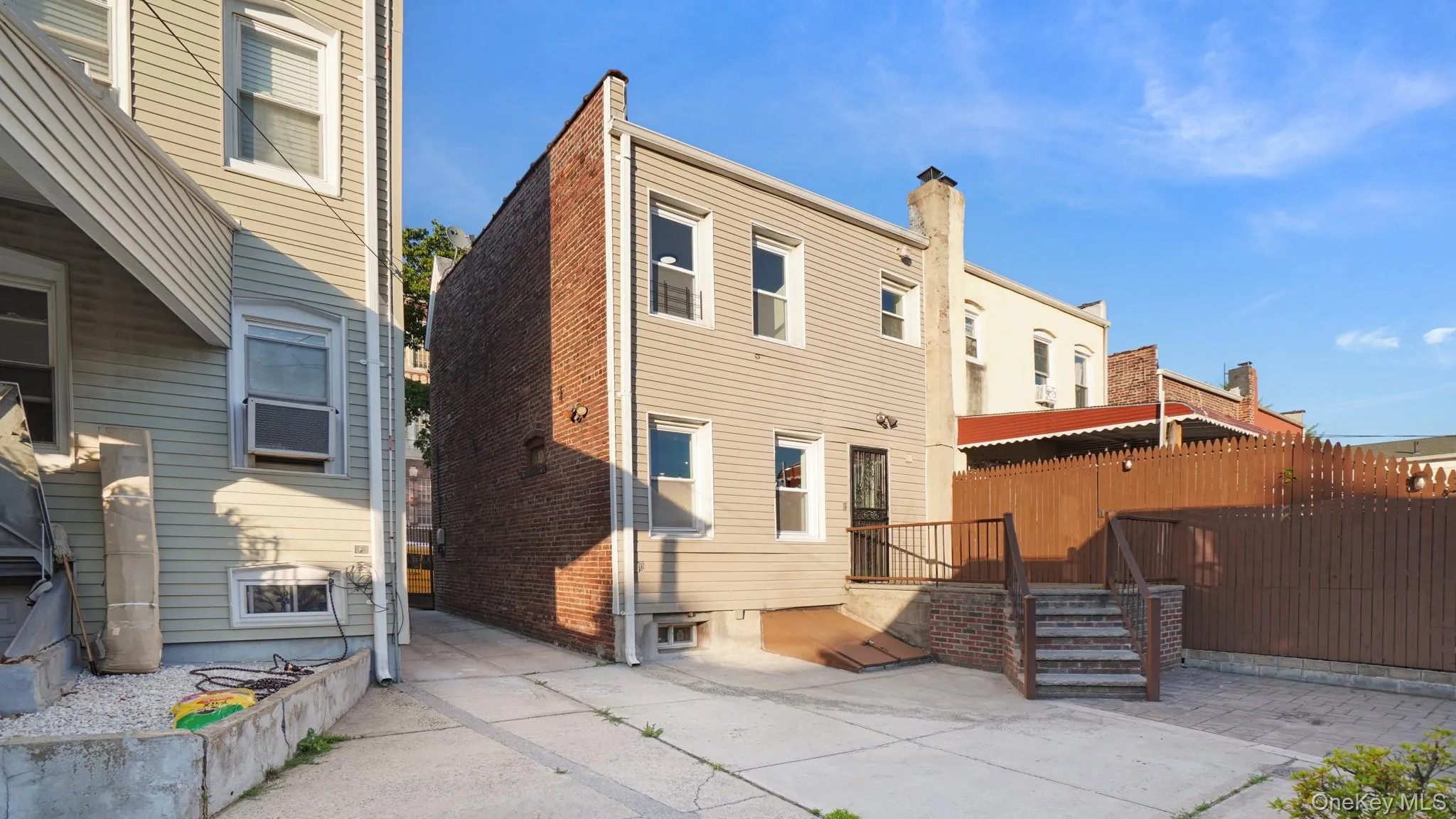 88-48 207th Street, New York, NY, 3 Bedrooms Bedrooms, 9 Rooms Rooms,2 BathroomsBathrooms,Residential,For Rent,207th,0,1011773 88-48 207th Street, New York, NY, 3 Bedrooms Bedrooms, 9 Rooms Rooms,2 BathroomsBathrooms,Residential,For Rent,207th,0,1011773