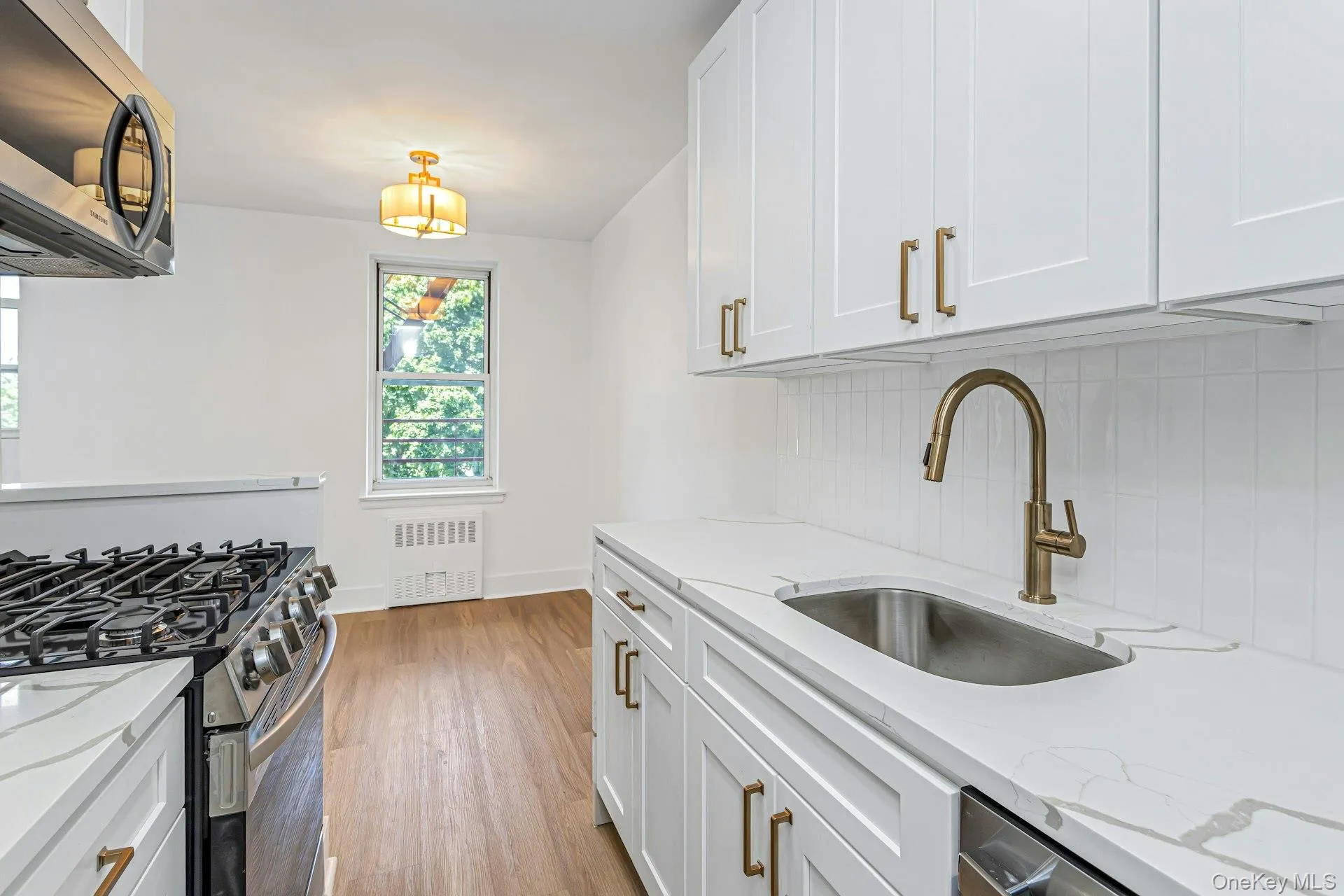 1300 Midland Avenue, Yonkers, NY, 1 Bedroom Bedrooms, 5 Rooms Rooms,1 BathroomBathrooms,Residential,For Rent,Midland,0,1011774 1300 Midland Avenue, Yonkers, NY, 1 Bedroom Bedrooms, 5 Rooms Rooms,1 BathroomBathrooms,Residential,For Rent,Midland,0,1011774