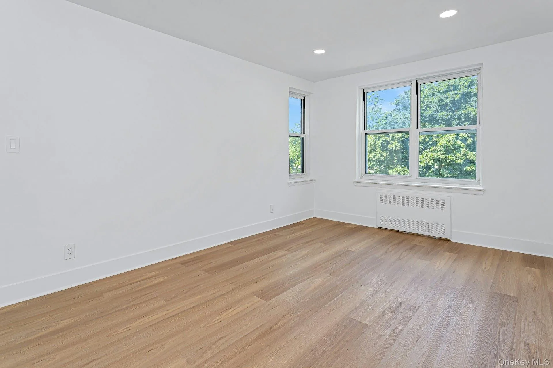 1300 Midland Avenue, Yonkers, NY, 1 Bedroom Bedrooms, 5 Rooms Rooms,1 BathroomBathrooms,Residential,For Rent,Midland,0,1011774 1300 Midland Avenue, Yonkers, NY, 1 Bedroom Bedrooms, 5 Rooms Rooms,1 BathroomBathrooms,Residential,For Rent,Midland,0,1011774