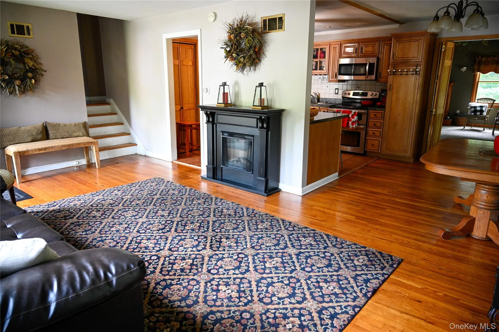 7 Monitor Road, Poughkeepsie (town), NY, 3 Bedrooms Bedrooms, 7 Rooms Rooms,2 BathroomsBathrooms,Residential,For Rent,Monitor,0,1011775 7 Monitor Road, Poughkeepsie (town), NY, 3 Bedrooms Bedrooms, 7 Rooms Rooms,2 BathroomsBathrooms,Residential,For Rent,Monitor,0,1011775