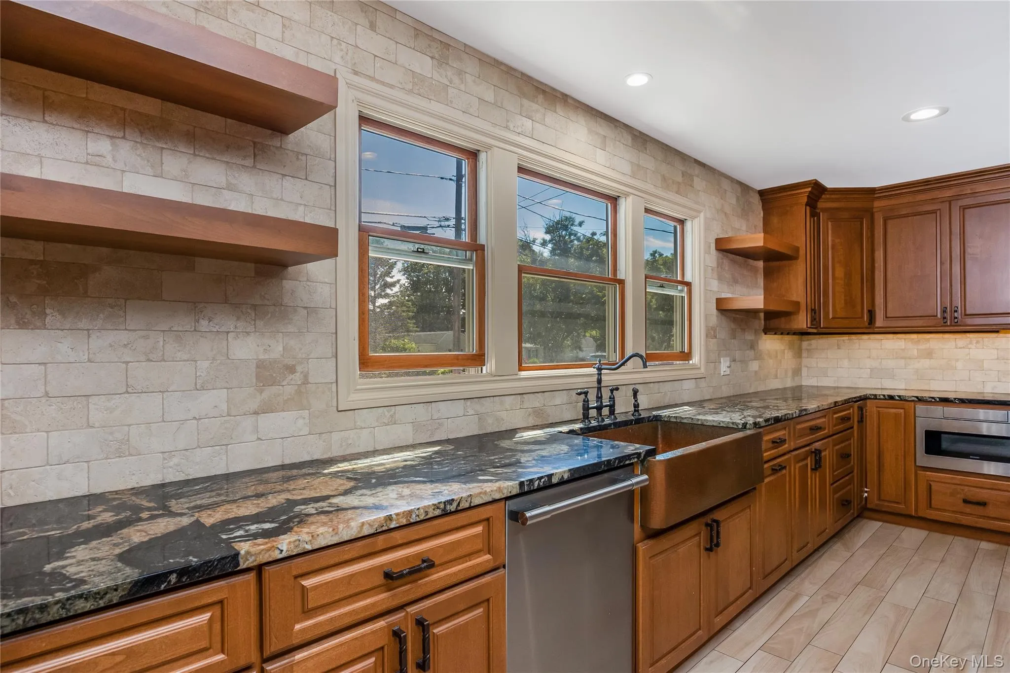 51 Bayside Avenue, Babylon, NY, 3 Bedrooms Bedrooms, 5 Rooms Rooms,1 BathroomBathrooms,Residential,For Rent,Bayside,0,1011776 51 Bayside Avenue, Babylon, NY, 3 Bedrooms Bedrooms, 5 Rooms Rooms,1 BathroomBathrooms,Residential,For Rent,Bayside,0,1011776