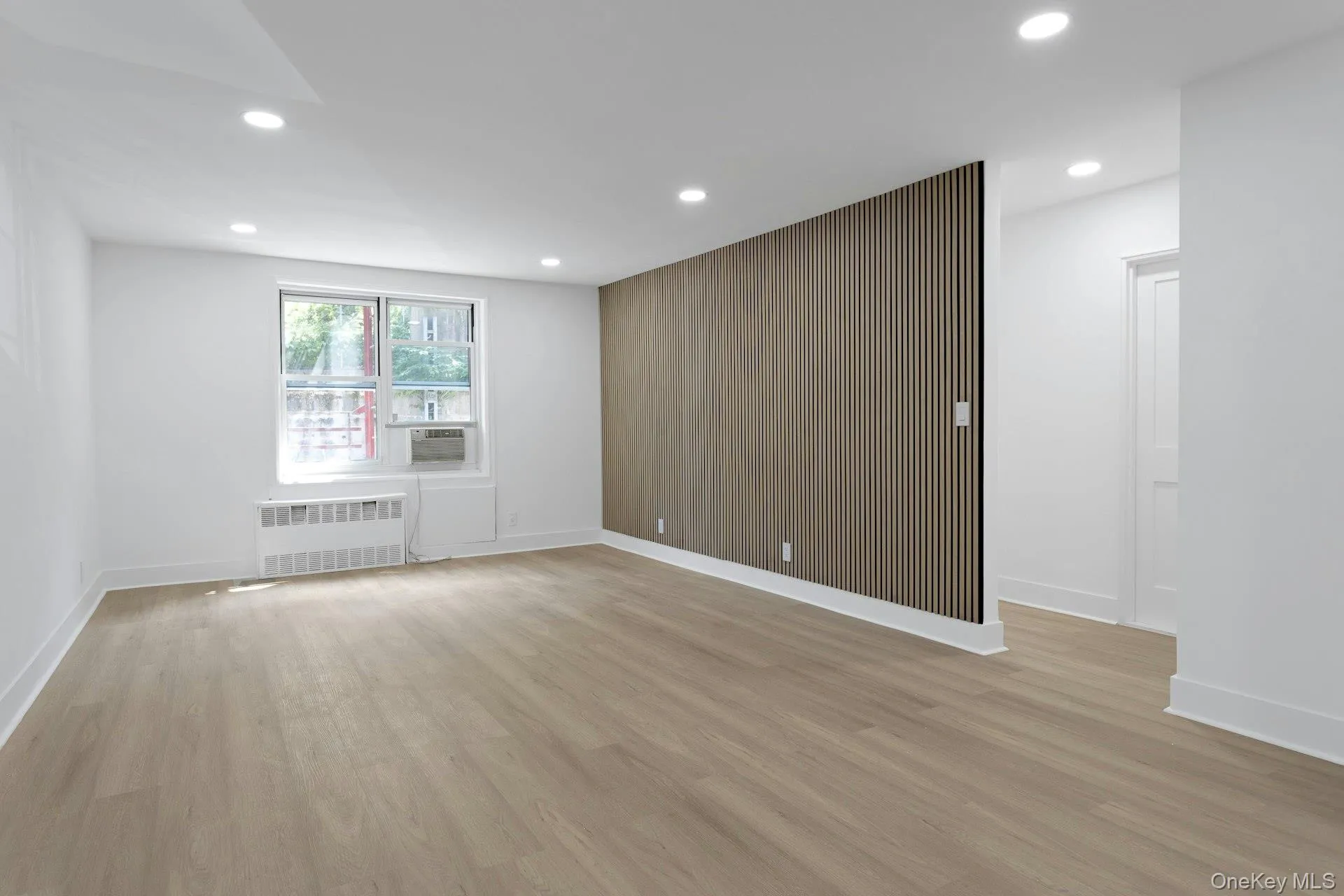 1296 Midland Avenue, Yonkers, NY, 1 Bedroom Bedrooms, 4 Rooms Rooms,1 BathroomBathrooms,Residential,For Rent,Midland,0,1011777 1296 Midland Avenue, Yonkers, NY, 1 Bedroom Bedrooms, 4 Rooms Rooms,1 BathroomBathrooms,Residential,For Rent,Midland,0,1011777
