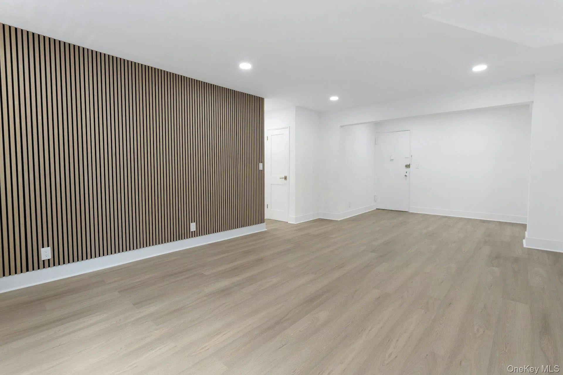 1296 Midland Avenue, Yonkers, NY, 1 Bedroom Bedrooms, 4 Rooms Rooms,1 BathroomBathrooms,Residential,For Rent,Midland,0,1011777 1296 Midland Avenue, Yonkers, NY, 1 Bedroom Bedrooms, 4 Rooms Rooms,1 BathroomBathrooms,Residential,For Rent,Midland,0,1011777