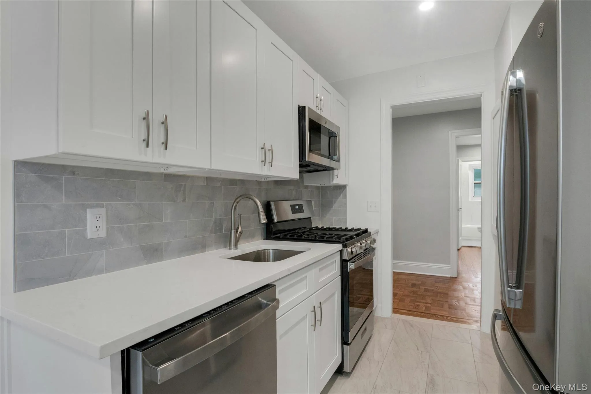 With new appliances With new appliances