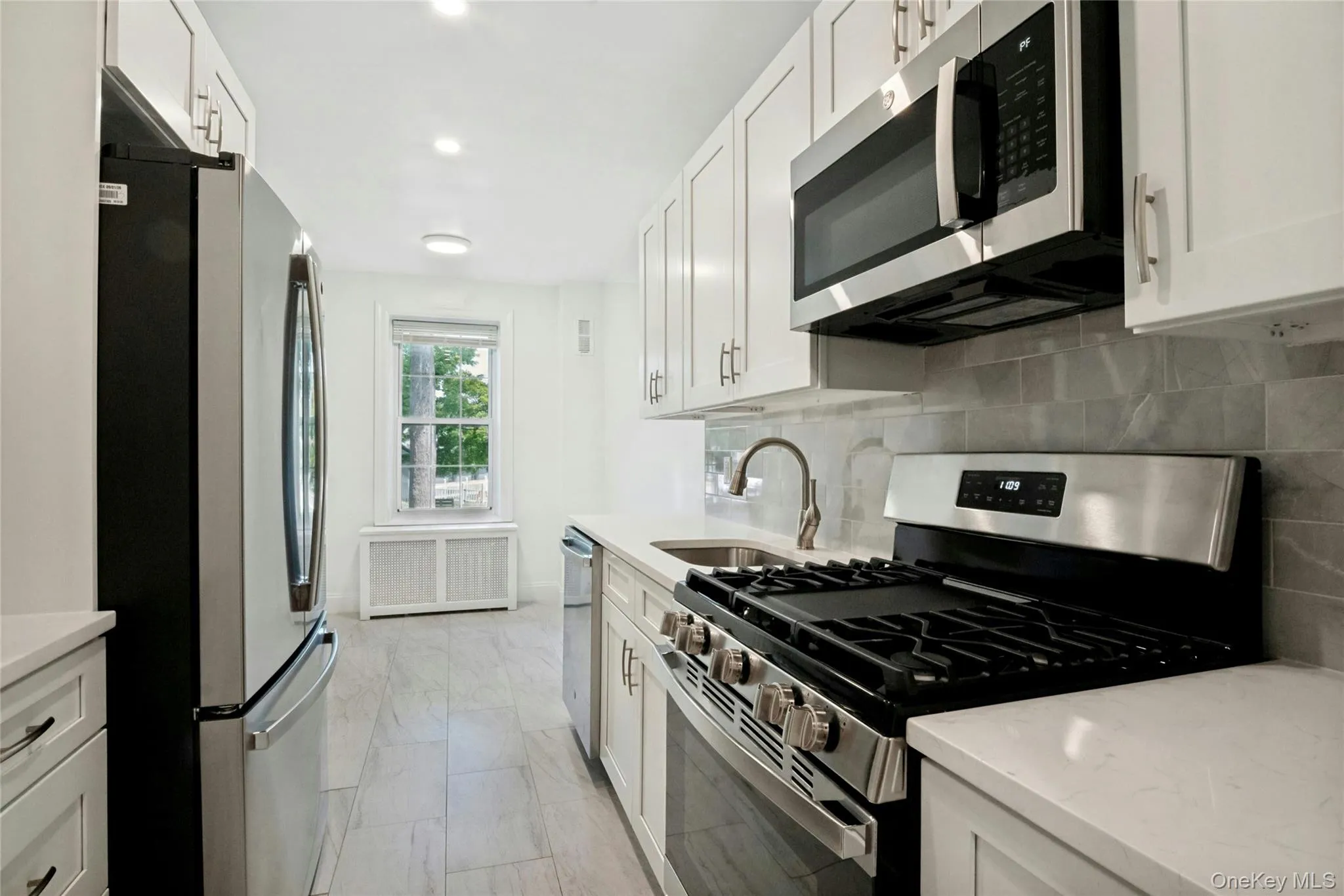 300 Broadway, Greenburgh, NY, 2 Bedrooms Bedrooms, 4 Rooms Rooms,1 BathroomBathrooms,Residential,For Rent,Broadway,0,1011779 300 Broadway, Greenburgh, NY, 2 Bedrooms Bedrooms, 4 Rooms Rooms,1 BathroomBathrooms,Residential,For Rent,Broadway,0,1011779