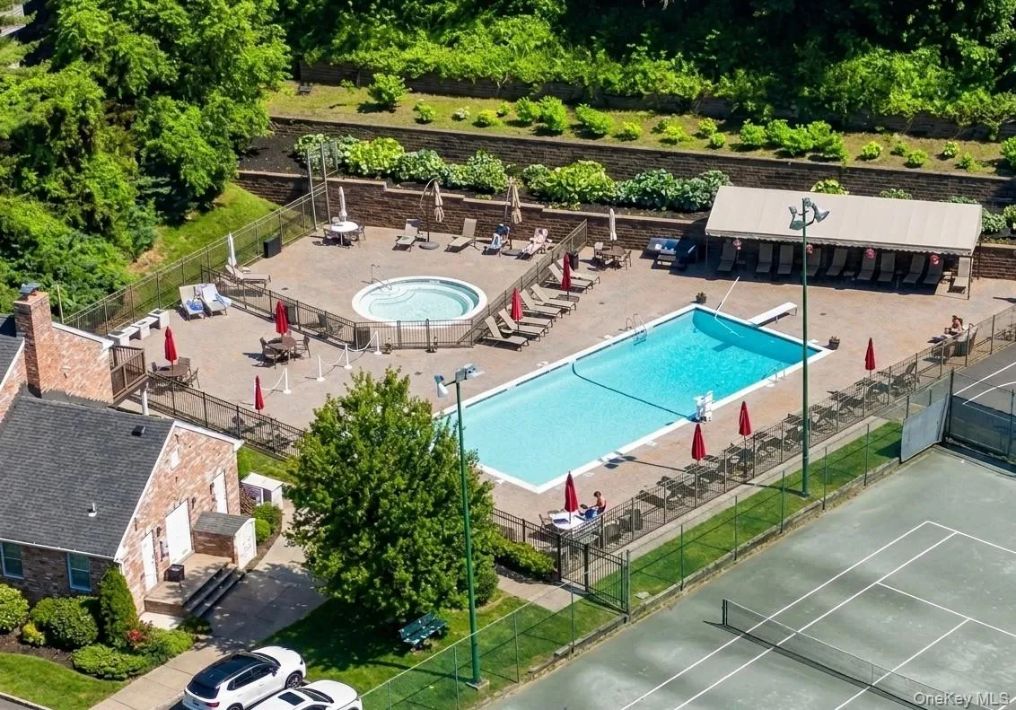 84 Woodlake Drive, Oyster Bay, NY, 2 Bedrooms Bedrooms, 5 Rooms Rooms,2 BathroomsBathrooms,Residential,For Rent,Woodlake,0,1011780 84 Woodlake Drive, Oyster Bay, NY, 2 Bedrooms Bedrooms, 5 Rooms Rooms,2 BathroomsBathrooms,Residential,For Rent,Woodlake,0,1011780