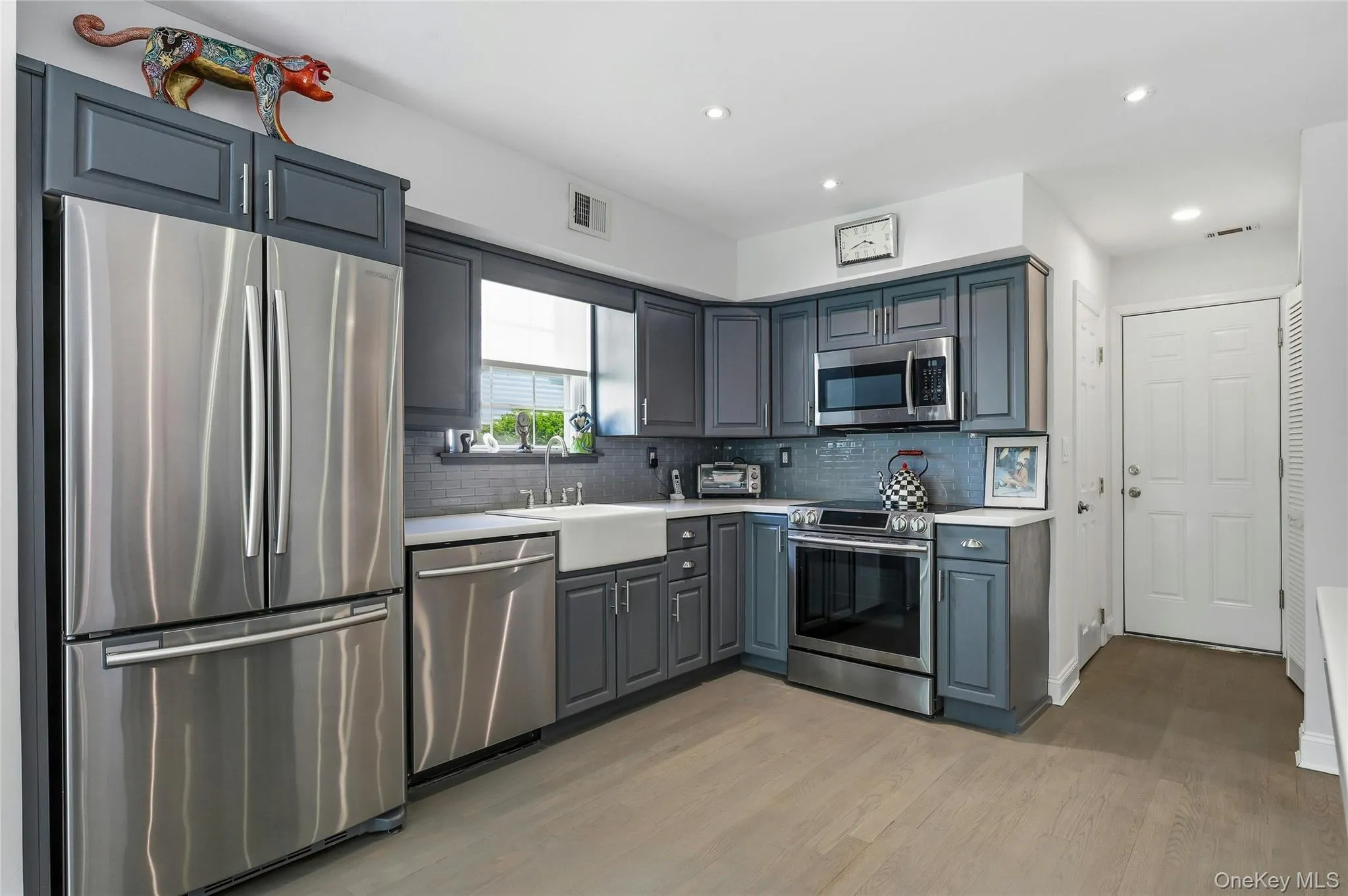 84 Woodlake Drive, Oyster Bay, NY, 2 Bedrooms Bedrooms, 5 Rooms Rooms,2 BathroomsBathrooms,Residential,For Rent,Woodlake,0,1011780 84 Woodlake Drive, Oyster Bay, NY, 2 Bedrooms Bedrooms, 5 Rooms Rooms,2 BathroomsBathrooms,Residential,For Rent,Woodlake,0,1011780