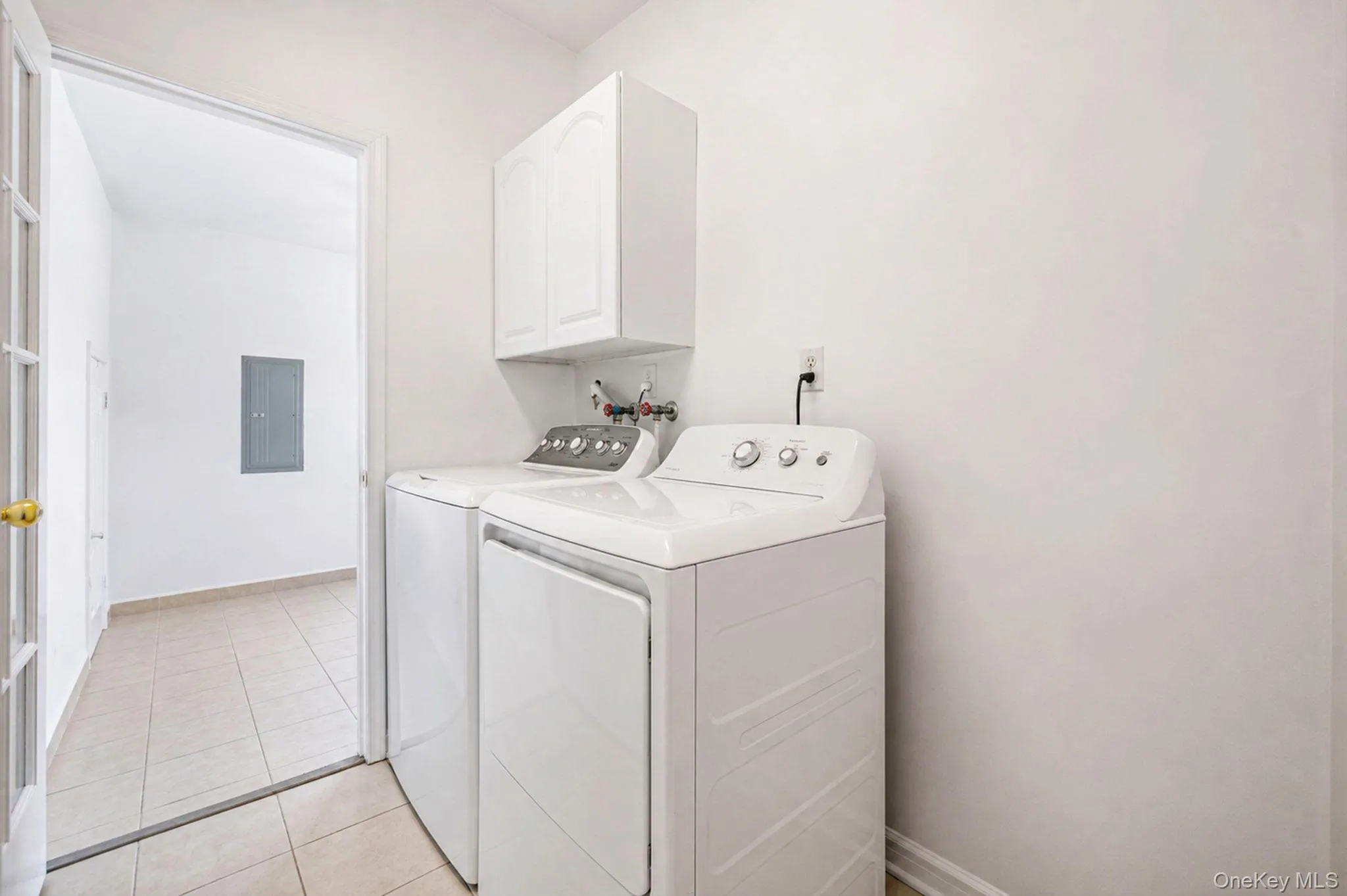 7 Forest Avenue, Oyster Bay, NY, 5 Bedrooms Bedrooms, 12 Rooms Rooms,3 BathroomsBathrooms,Residential,For Rent,Forest,0,1011784 7 Forest Avenue, Oyster Bay, NY, 5 Bedrooms Bedrooms, 12 Rooms Rooms,3 BathroomsBathrooms,Residential,For Rent,Forest,0,1011784