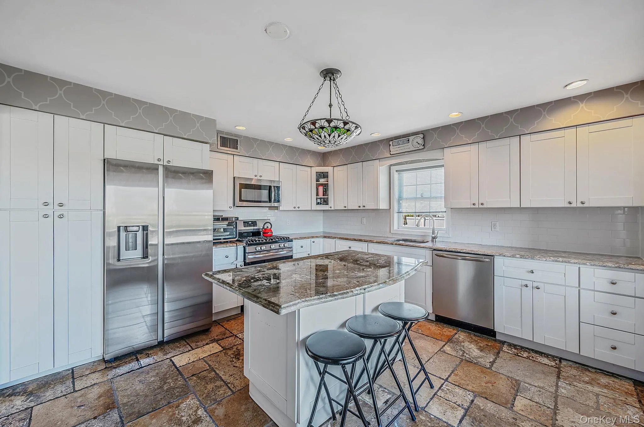 7 Forest Avenue, Oyster Bay, NY, 5 Bedrooms Bedrooms, 12 Rooms Rooms,3 BathroomsBathrooms,Residential,For Rent,Forest,0,1011784 7 Forest Avenue, Oyster Bay, NY, 5 Bedrooms Bedrooms, 12 Rooms Rooms,3 BathroomsBathrooms,Residential,For Rent,Forest,0,1011784