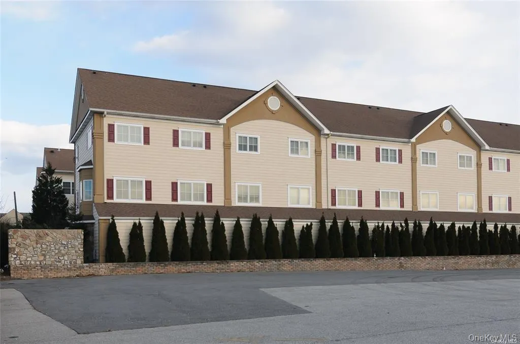 330 Maple Avenue, North Hempstead, NY, 1 Bedroom Bedrooms, 4 Rooms Rooms,1 BathroomBathrooms,Residential Lease,For Rent,Maple,0,1011785 330 Maple Avenue, North Hempstead, NY, 1 Bedroom Bedrooms, 4 Rooms Rooms,1 BathroomBathrooms,Residential Lease,For Rent,Maple,0,1011785