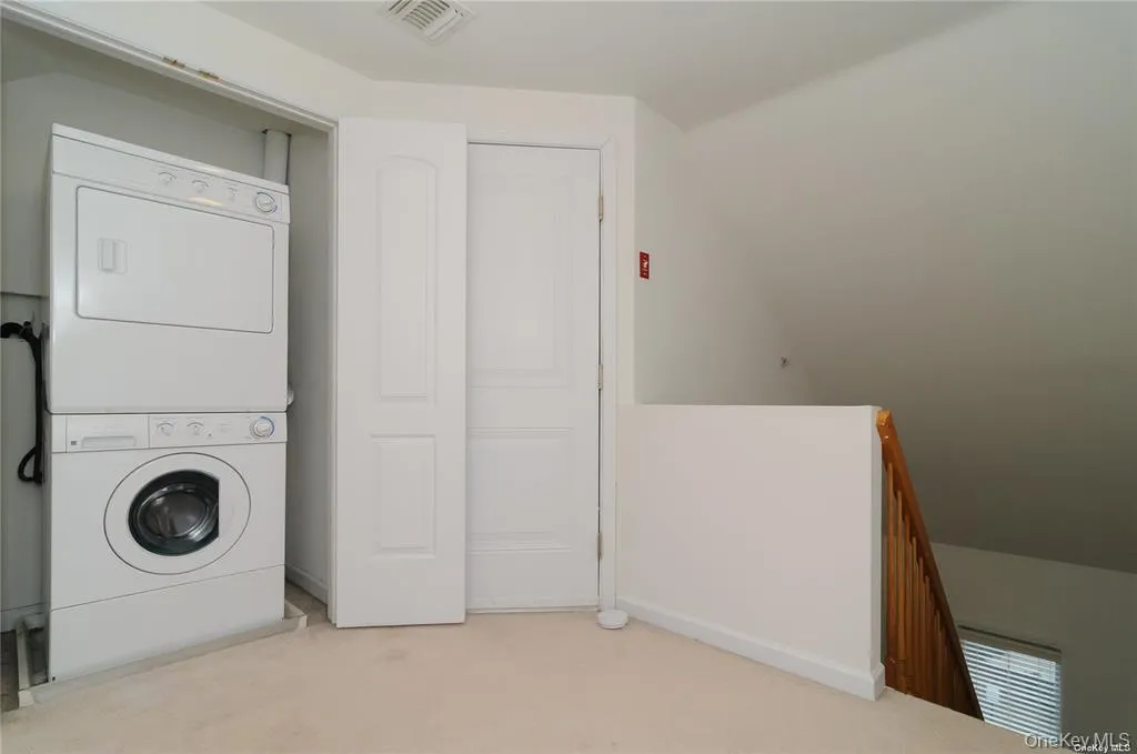 330 Maple Avenue, North Hempstead, NY, 1 Bedroom Bedrooms, 4 Rooms Rooms,1 BathroomBathrooms,Residential Lease,For Rent,Maple,0,1011785 330 Maple Avenue, North Hempstead, NY, 1 Bedroom Bedrooms, 4 Rooms Rooms,1 BathroomBathrooms,Residential Lease,For Rent,Maple,0,1011785