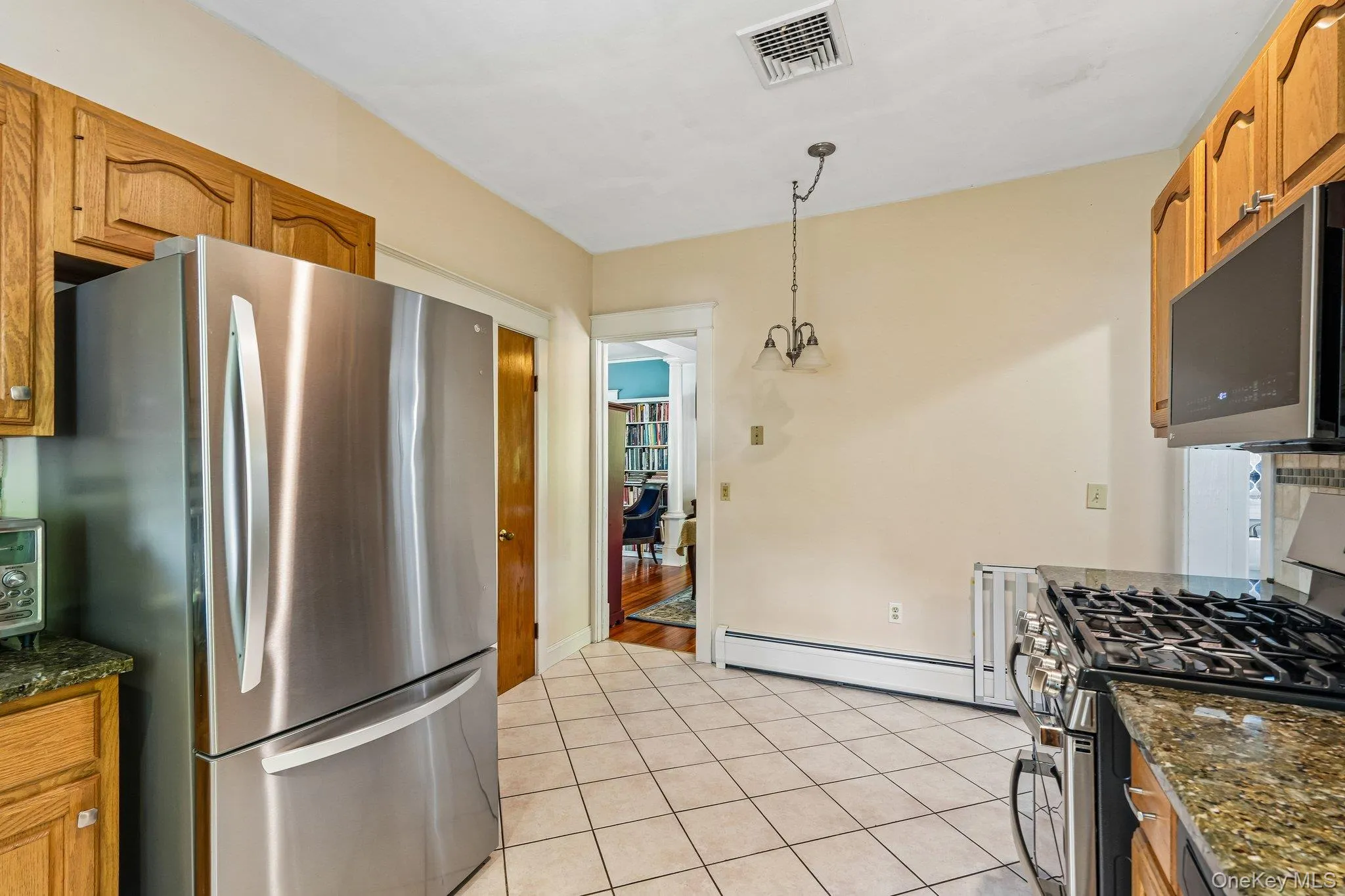 22 Grandview Avenue, Ramapo, NY, 3 Bedrooms Bedrooms, 7 Rooms Rooms,1 BathroomBathrooms,Residential,For Rent,Grandview,0,1011788 22 Grandview Avenue, Ramapo, NY, 3 Bedrooms Bedrooms, 7 Rooms Rooms,1 BathroomBathrooms,Residential,For Rent,Grandview,0,1011788