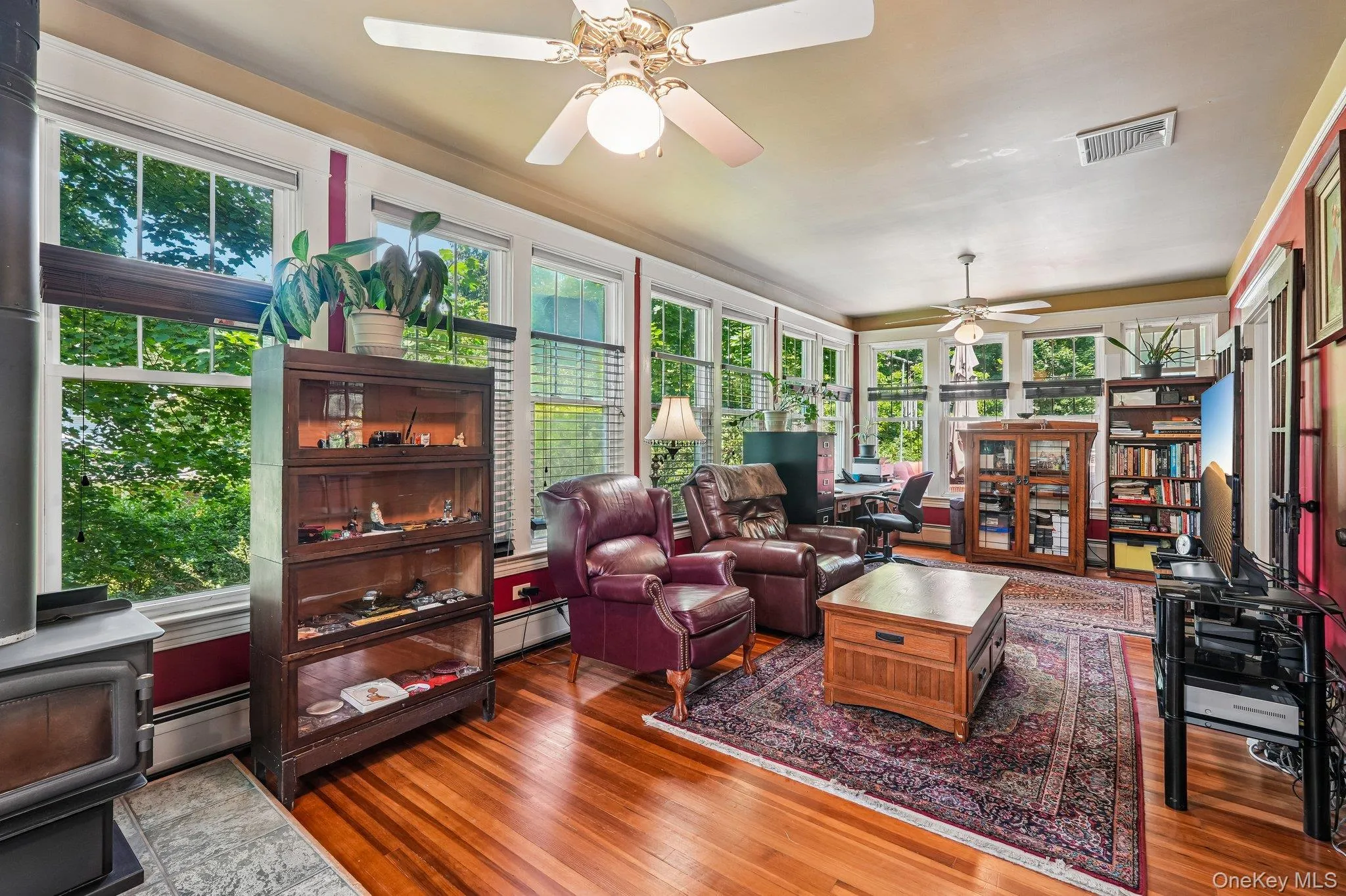 22 Grandview Avenue, Ramapo, NY, 3 Bedrooms Bedrooms, 7 Rooms Rooms,1 BathroomBathrooms,Residential,For Rent,Grandview,0,1011788 22 Grandview Avenue, Ramapo, NY, 3 Bedrooms Bedrooms, 7 Rooms Rooms,1 BathroomBathrooms,Residential,For Rent,Grandview,0,1011788