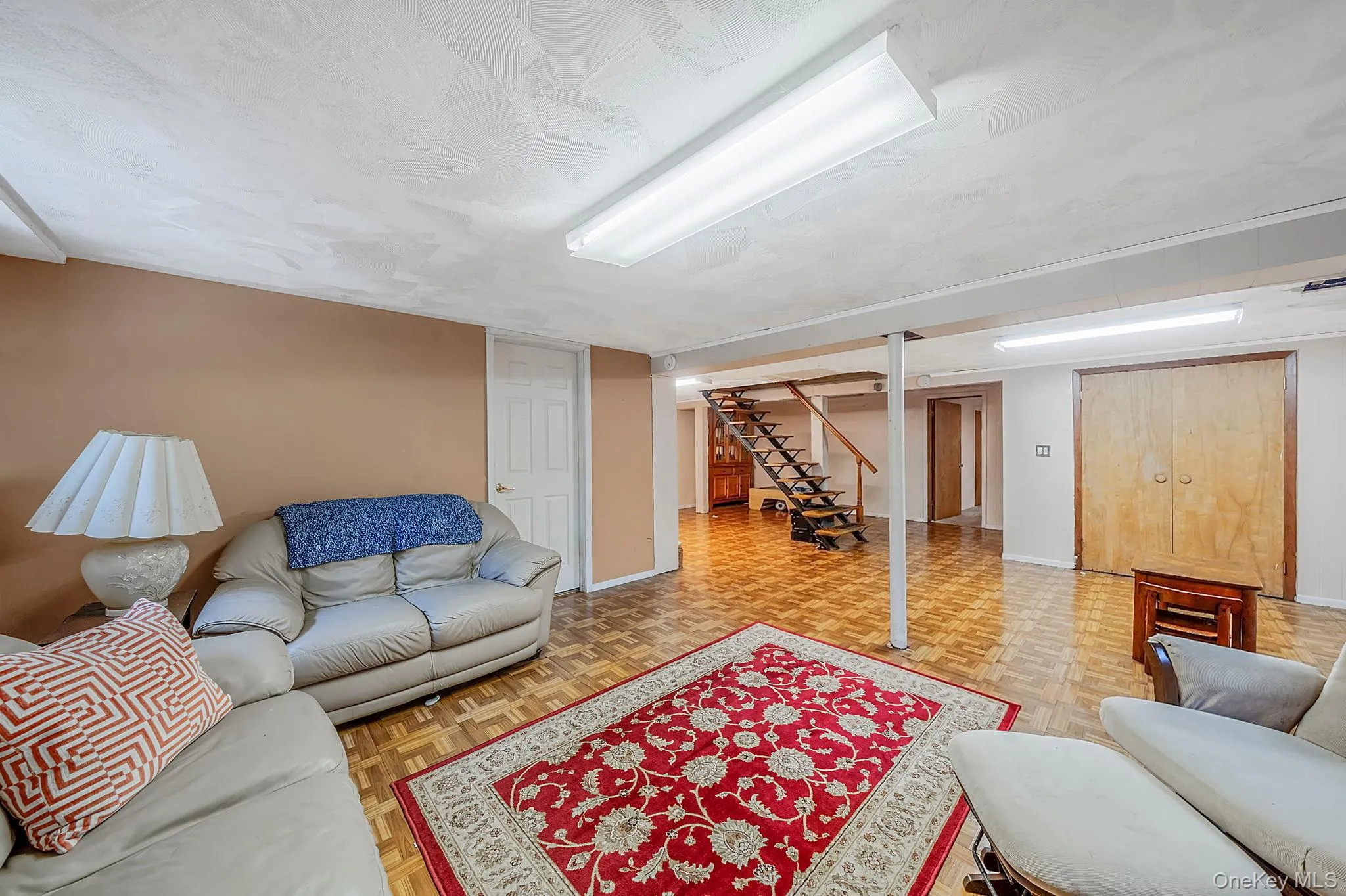7 Carrie Court, Smithtown, NY, 3 Bedrooms Bedrooms, 7 Rooms Rooms,3 BathroomsBathrooms,Residential,For Rent,Carrie,0,KEY1011789 7 Carrie Court, Smithtown, NY, 3 Bedrooms Bedrooms, 7 Rooms Rooms,3 BathroomsBathrooms,Residential,For Rent,Carrie,0,KEY1011789