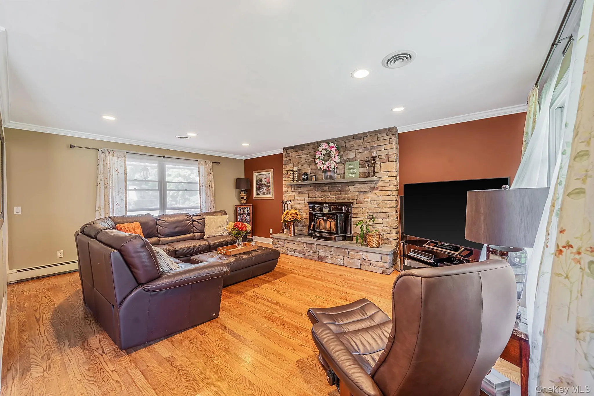 7 Carrie Court, Smithtown, NY, 3 Bedrooms Bedrooms, 7 Rooms Rooms,3 BathroomsBathrooms,Residential,For Rent,Carrie,0,KEY1011789 7 Carrie Court, Smithtown, NY, 3 Bedrooms Bedrooms, 7 Rooms Rooms,3 BathroomsBathrooms,Residential,For Rent,Carrie,0,KEY1011789