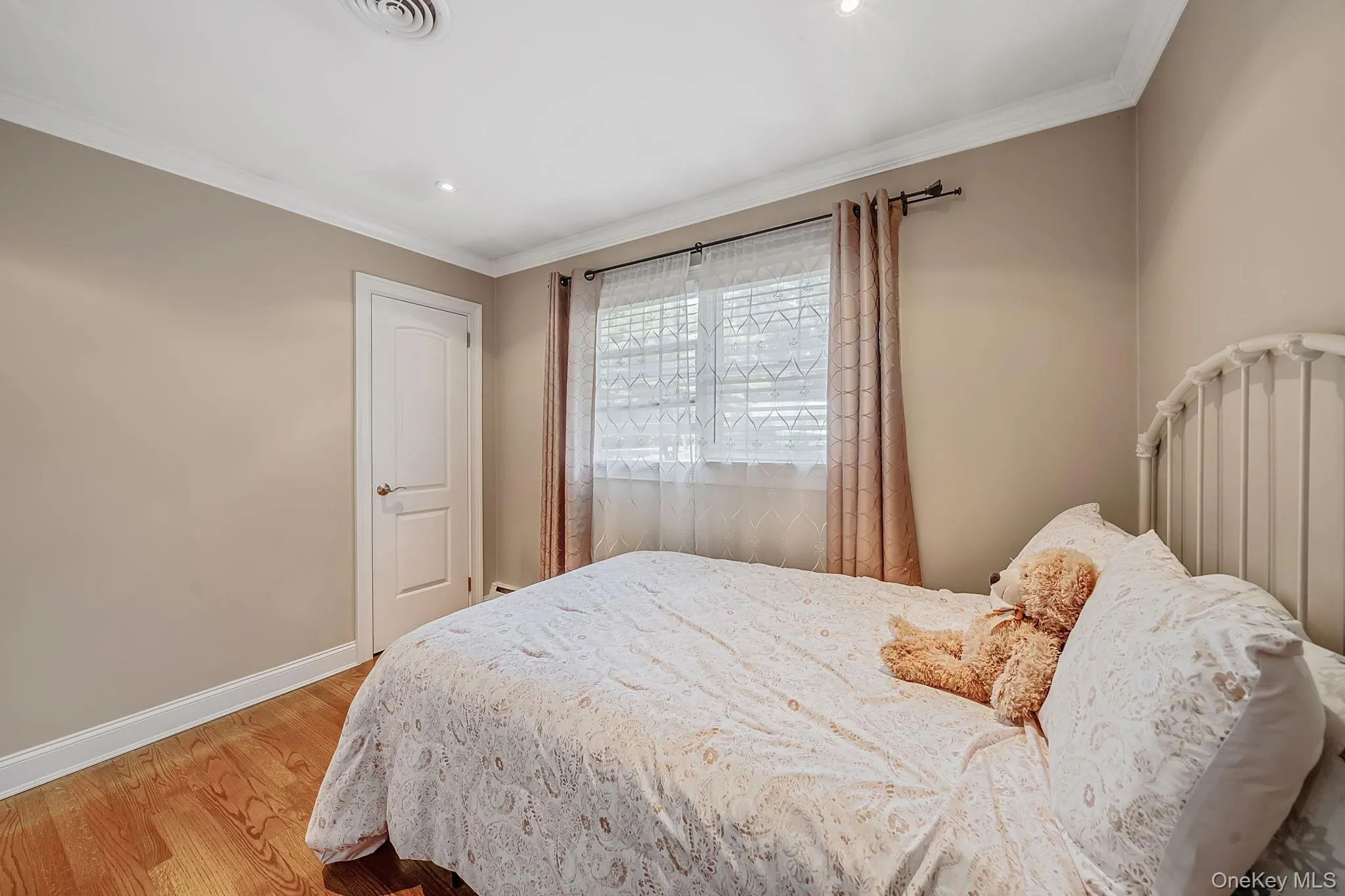 7 Carrie Court, Smithtown, NY, 3 Bedrooms Bedrooms, 7 Rooms Rooms,3 BathroomsBathrooms,Residential,For Rent,Carrie,0,KEY1011789 7 Carrie Court, Smithtown, NY, 3 Bedrooms Bedrooms, 7 Rooms Rooms,3 BathroomsBathrooms,Residential,For Rent,Carrie,0,KEY1011789