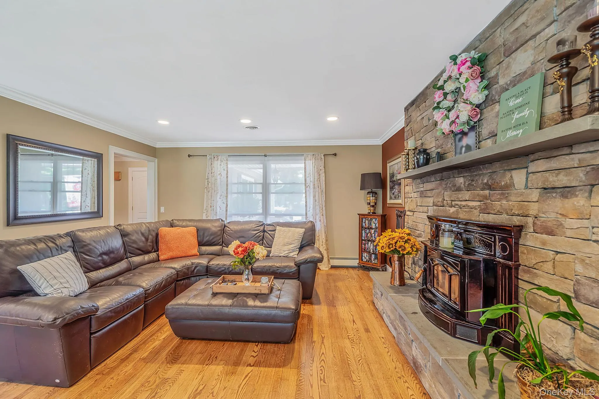 7 Carrie Court, Smithtown, NY, 3 Bedrooms Bedrooms, 7 Rooms Rooms,3 BathroomsBathrooms,Residential,For Rent,Carrie,0,KEY1011789 7 Carrie Court, Smithtown, NY, 3 Bedrooms Bedrooms, 7 Rooms Rooms,3 BathroomsBathrooms,Residential,For Rent,Carrie,0,KEY1011789